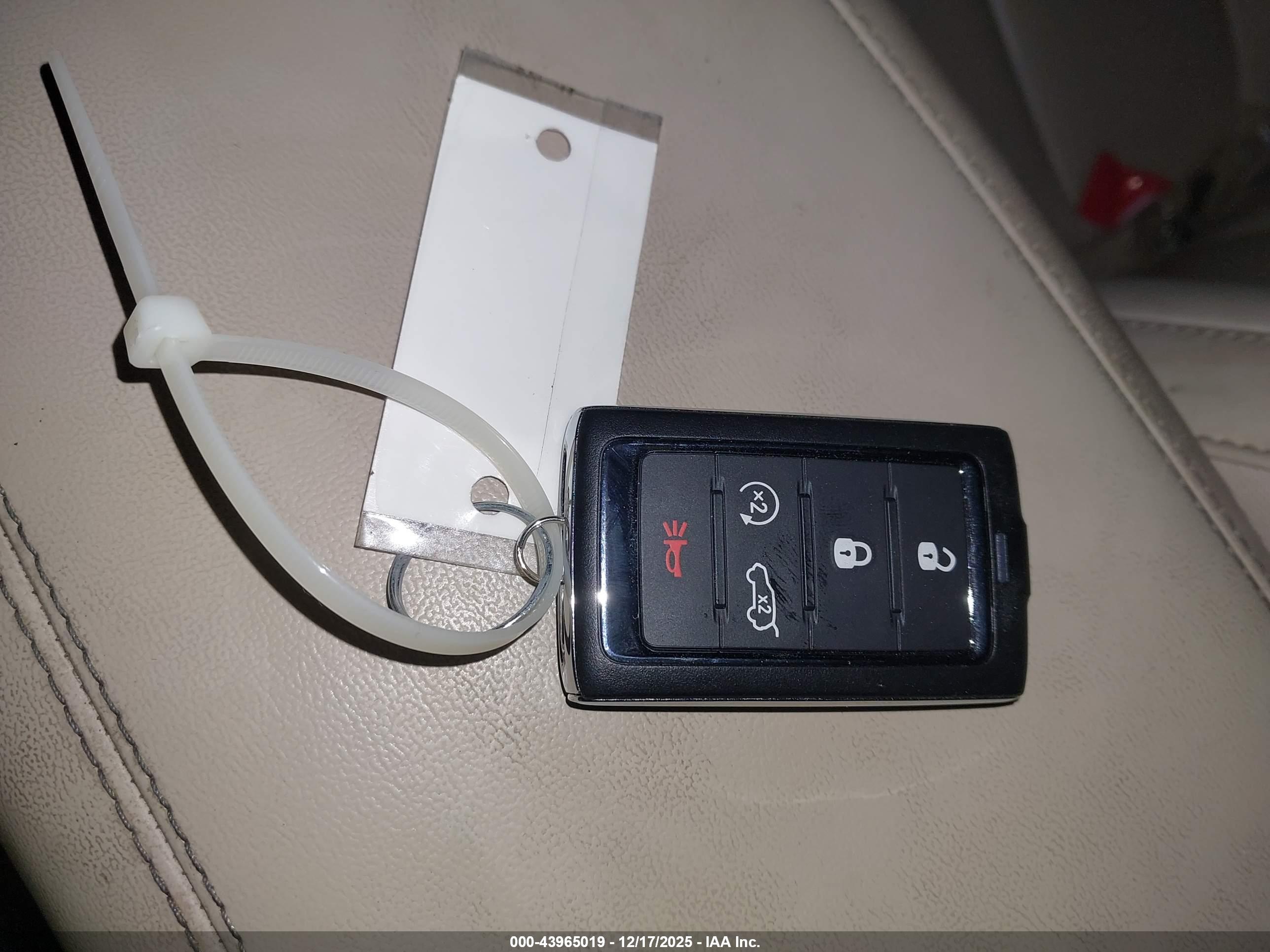 JEEP GRAND image 11