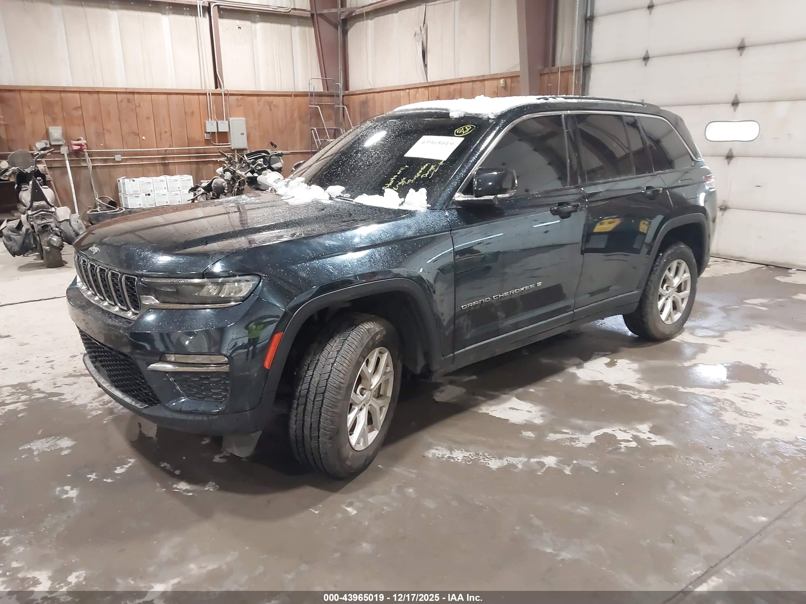 JEEP GRAND image 2