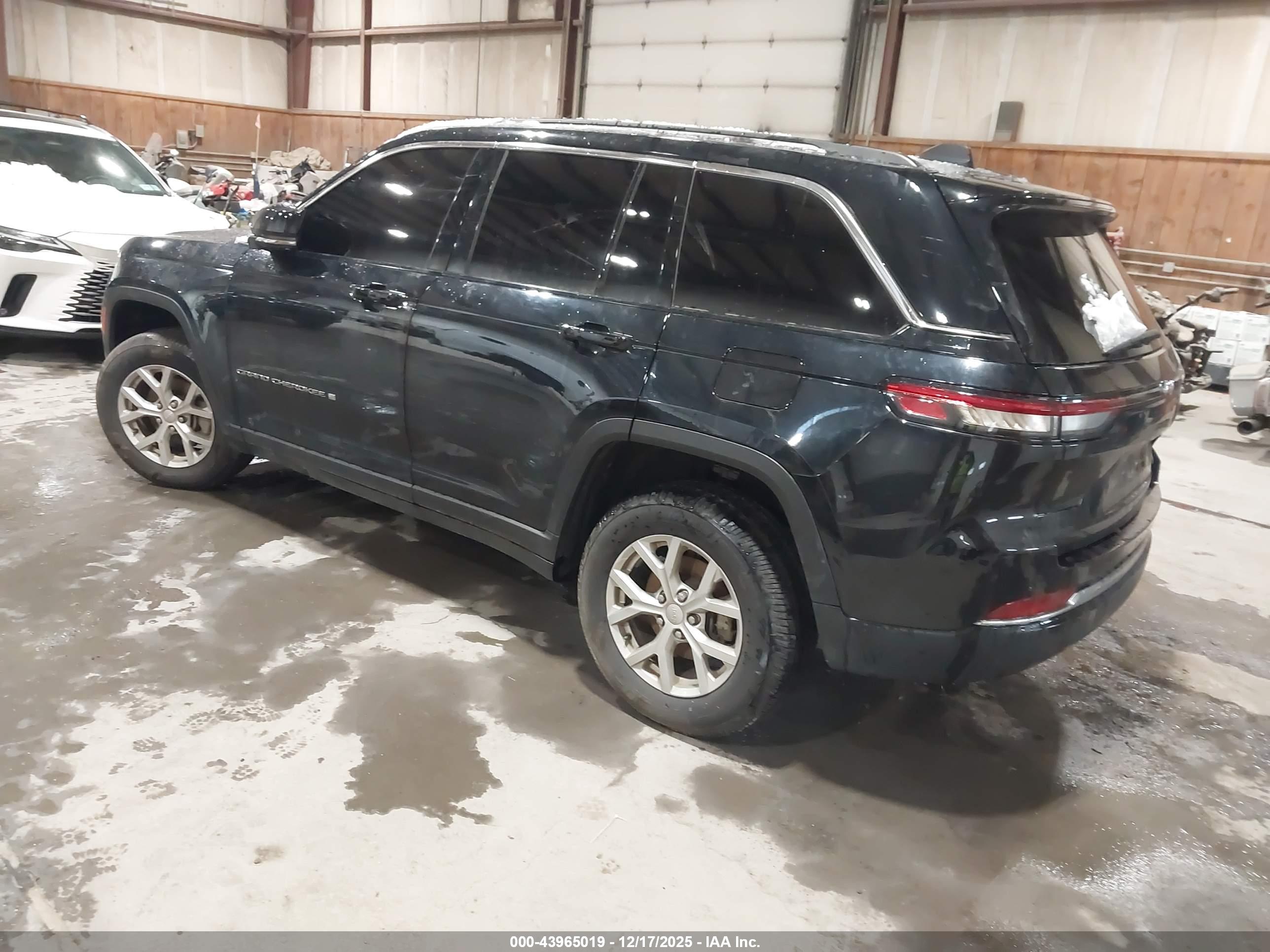 JEEP GRAND image 3