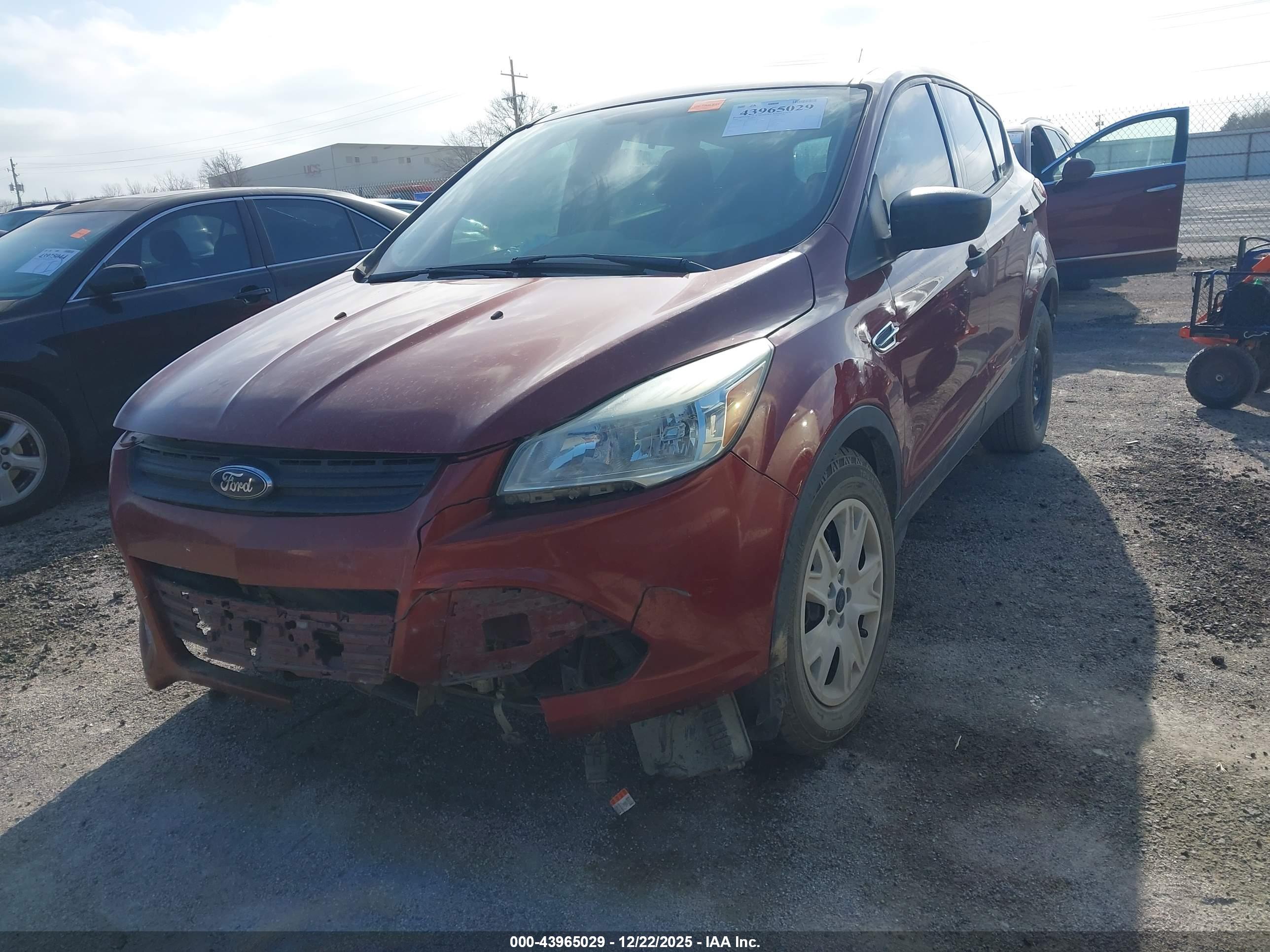 FORD ESCAPE image 2