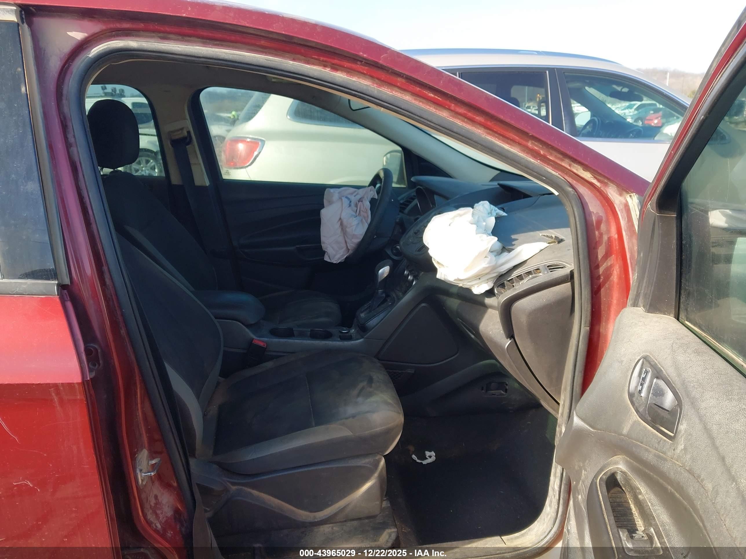 FORD ESCAPE image 5