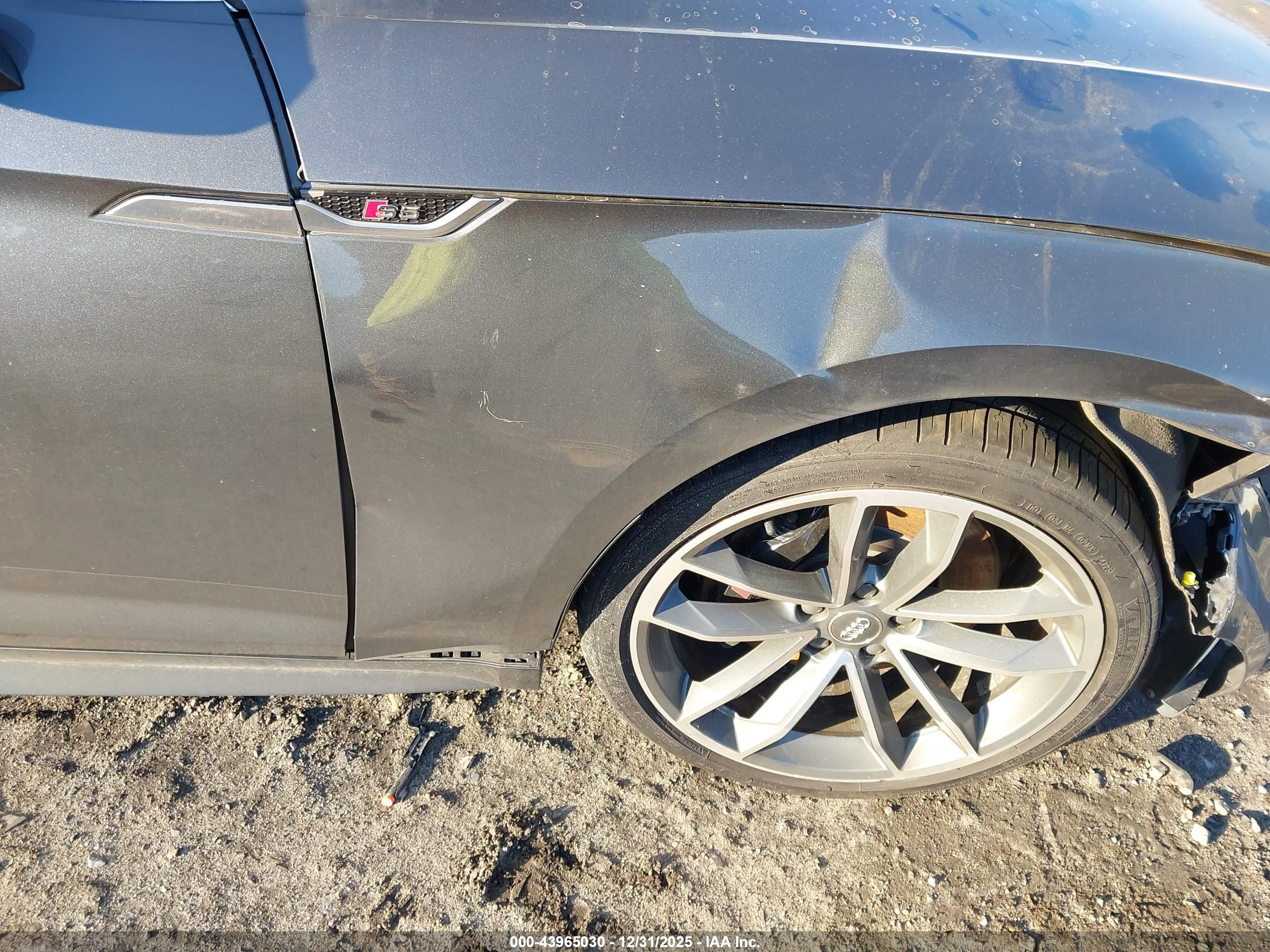 AUDI S5 image 6