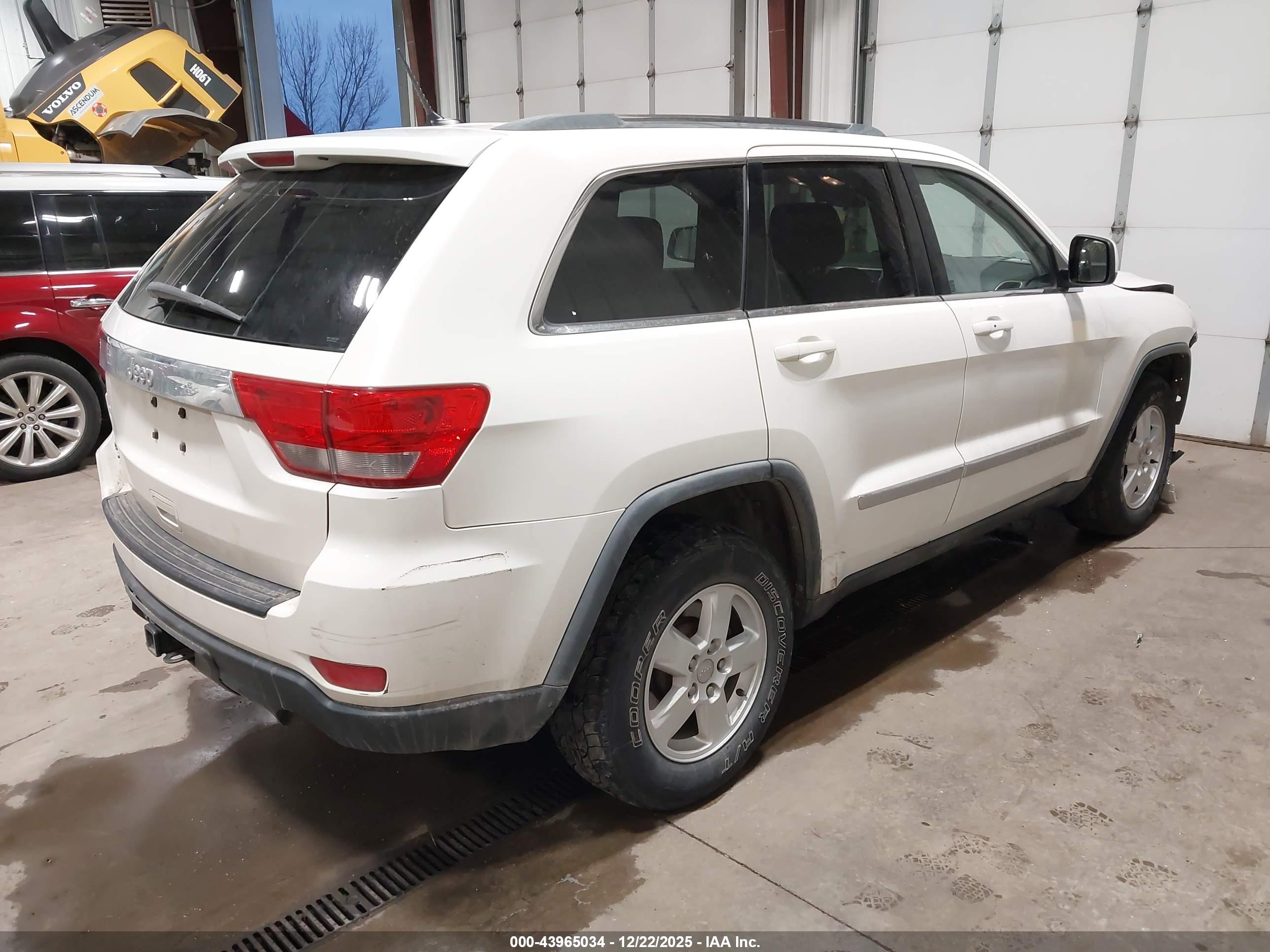 JEEP GRAND image 4