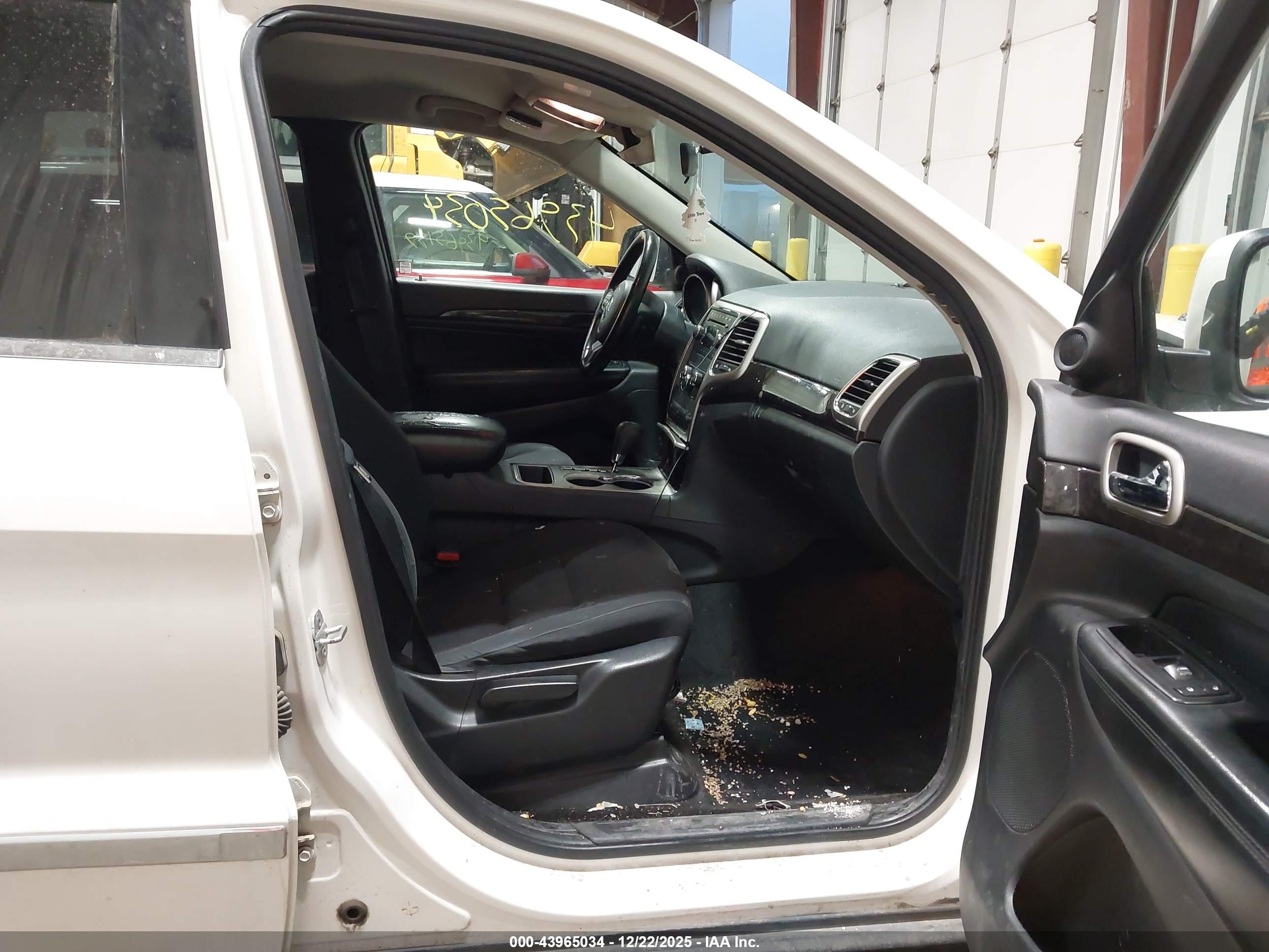 JEEP GRAND image 5