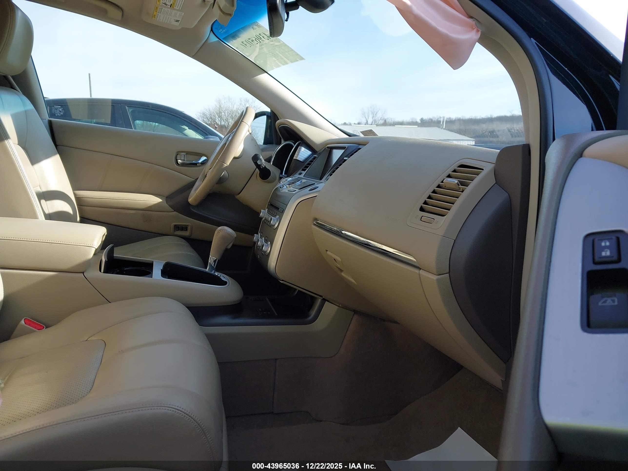 NISSAN MURANO image 5