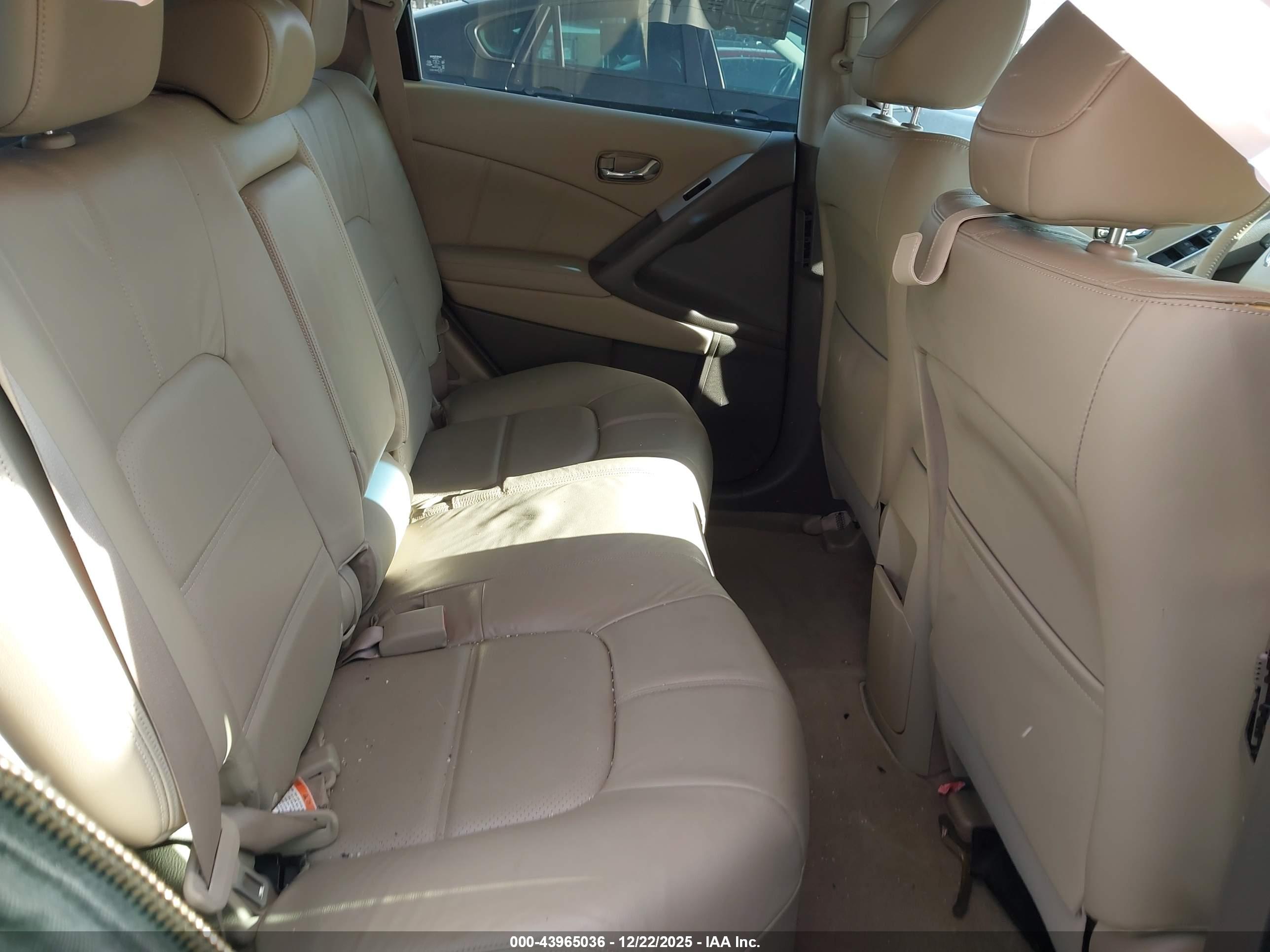 NISSAN MURANO image 8