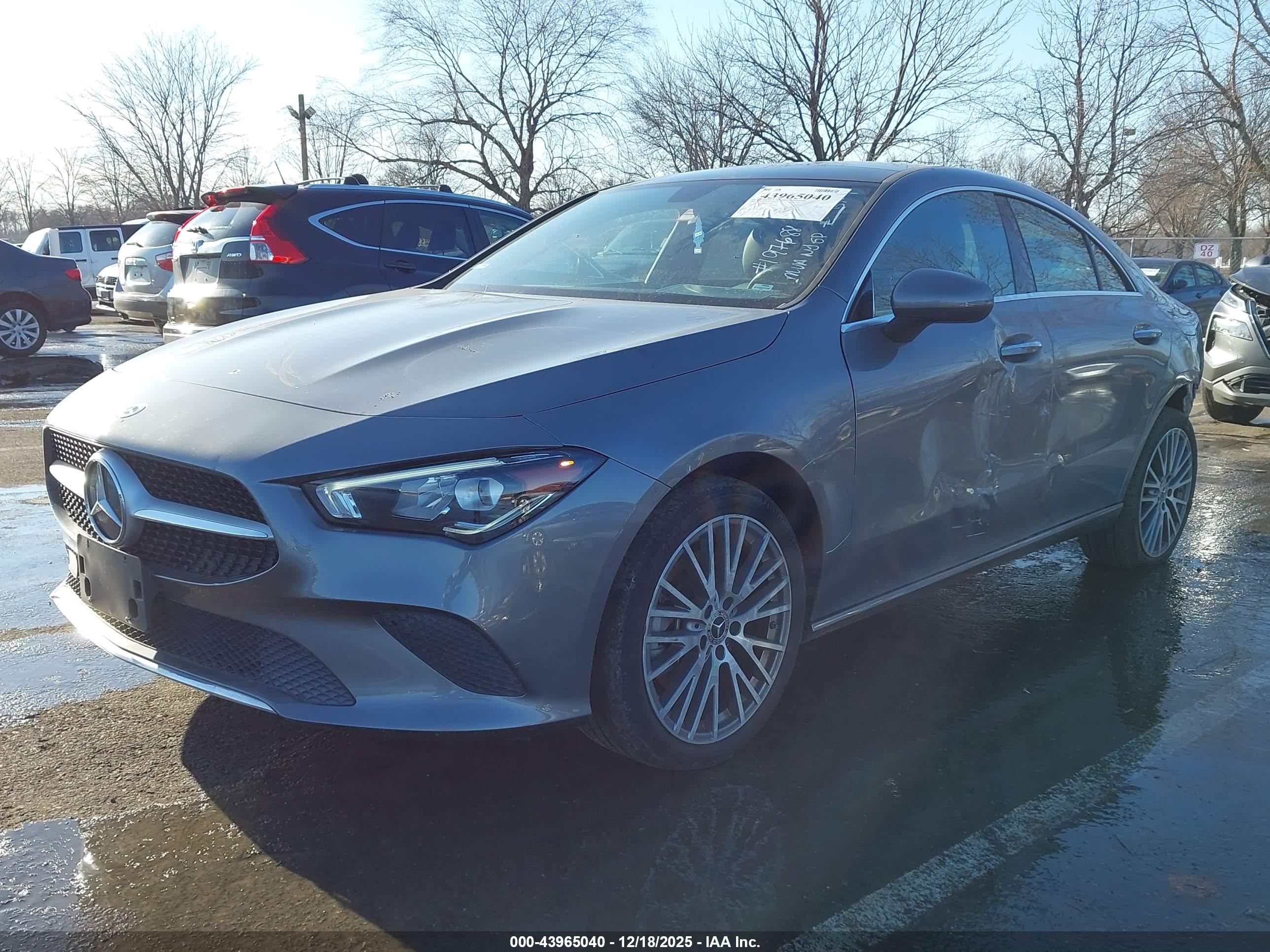 MERCEDES-BENZ CLA image 2