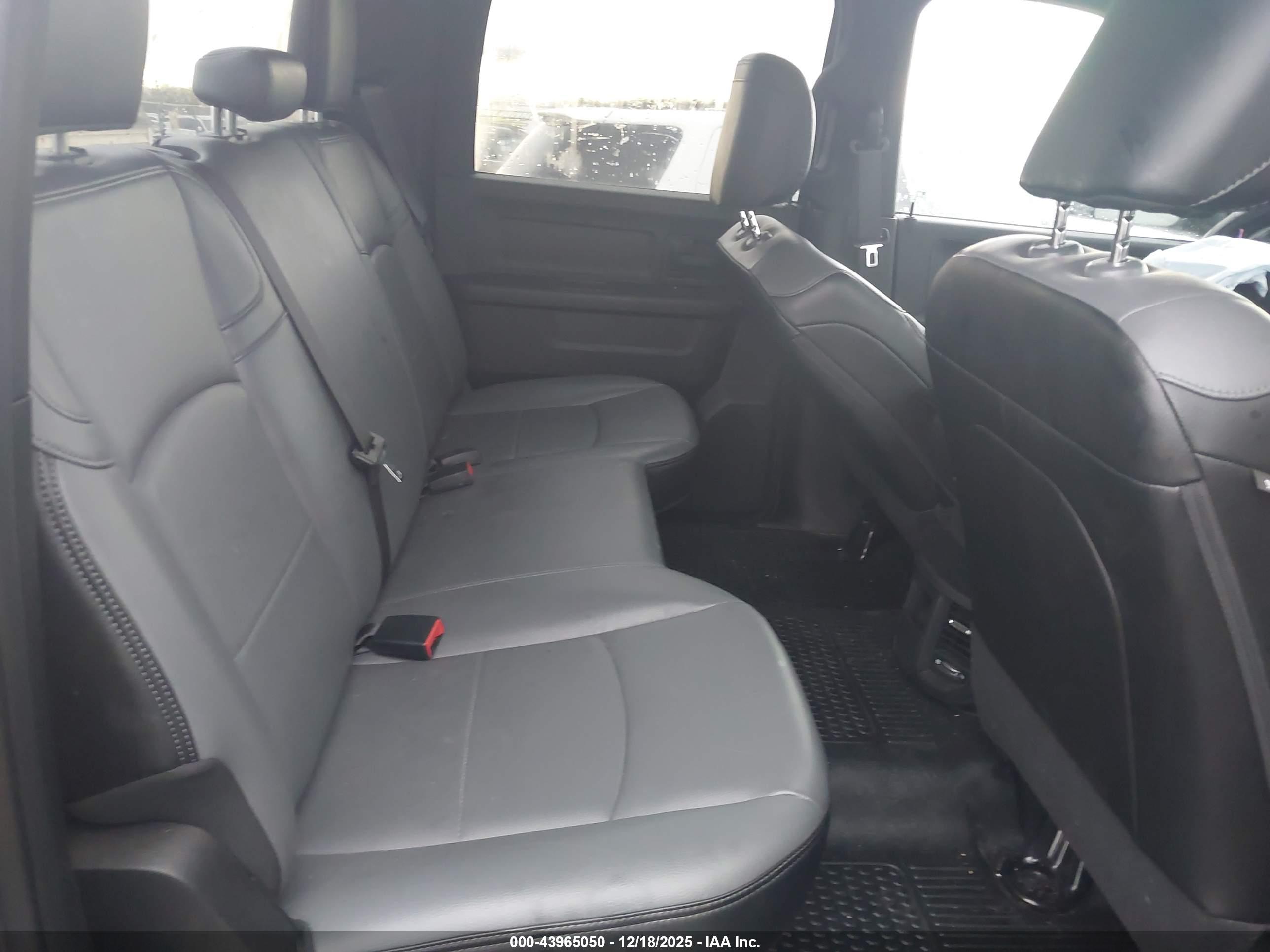 RAM 2500 image 8
