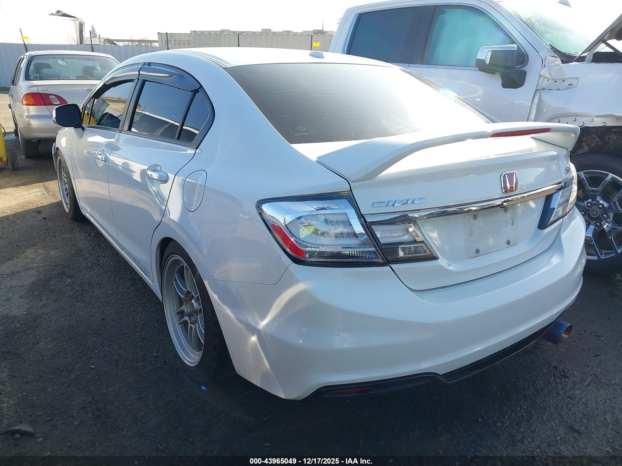 HONDA CIVIC image 3