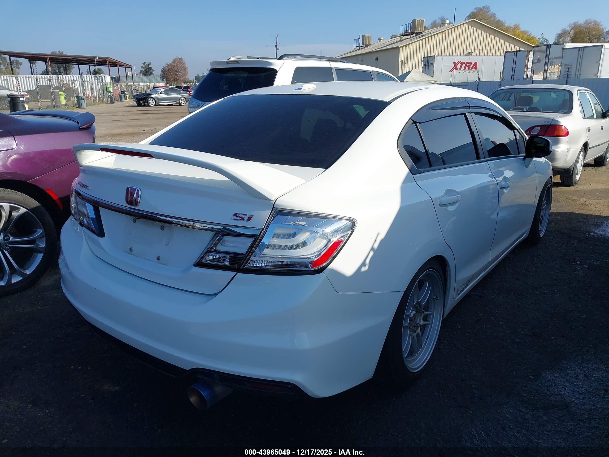 HONDA CIVIC image 4