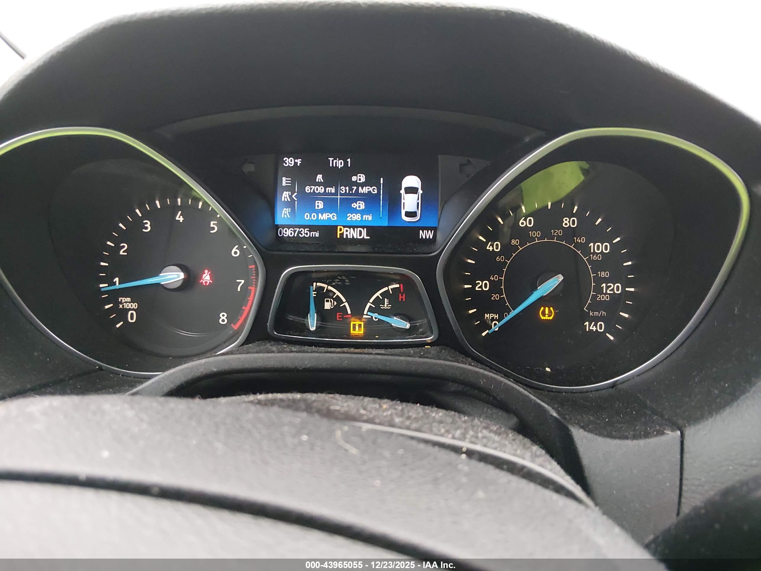 FORD FOCUS image 7