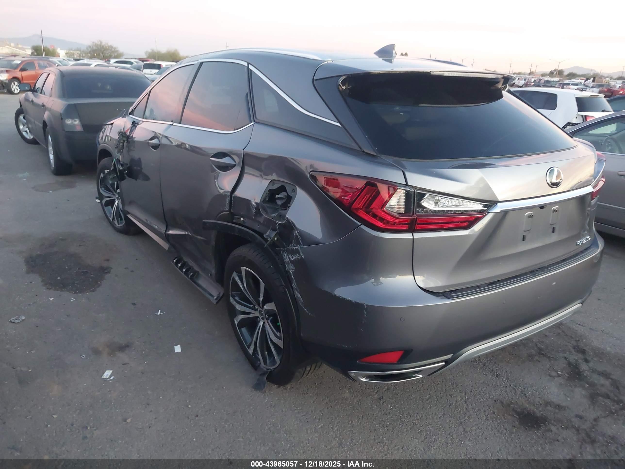LEXUS RX image 3