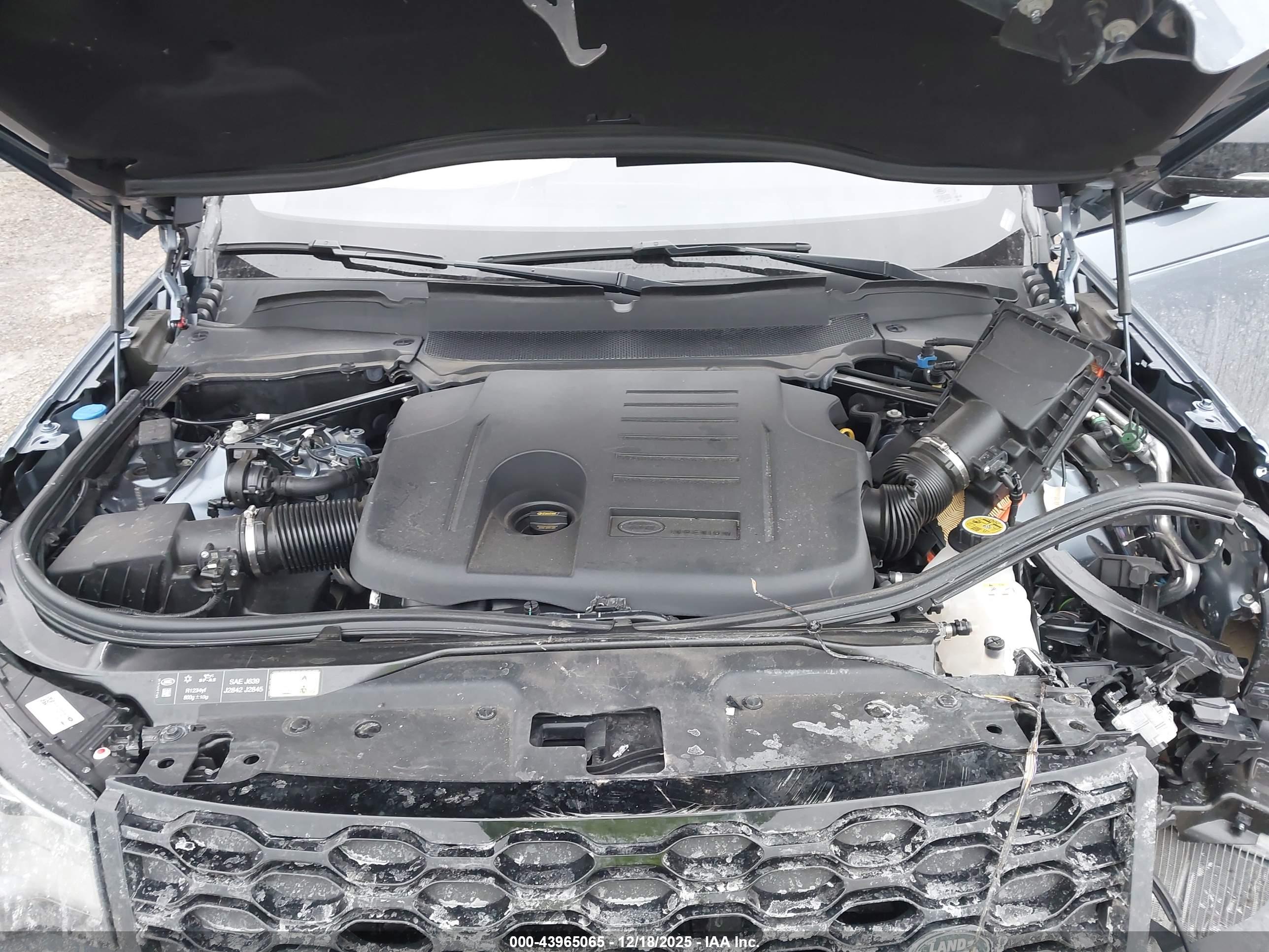 LAND ROVER image 10