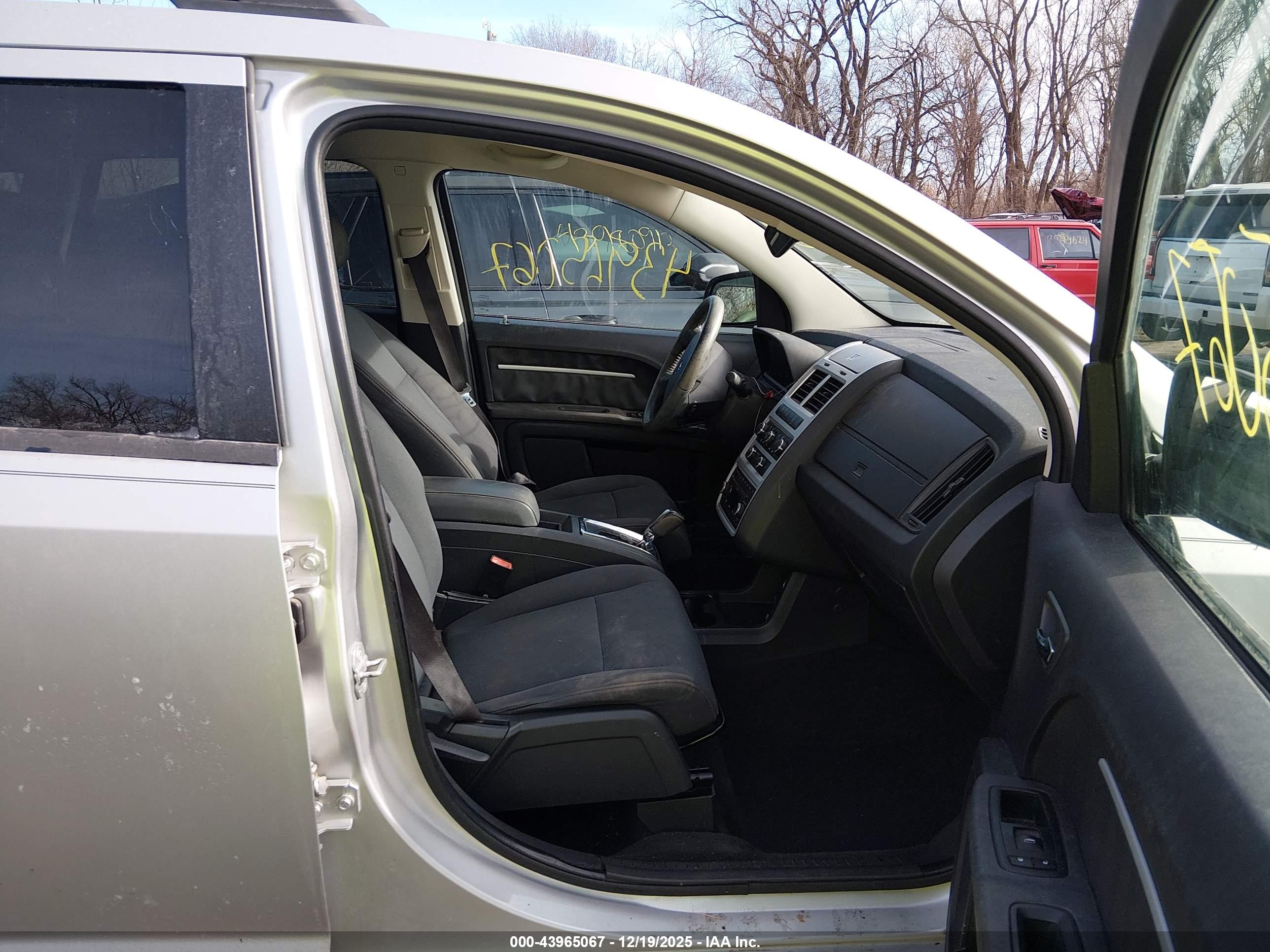 DODGE JOURNEY image 5