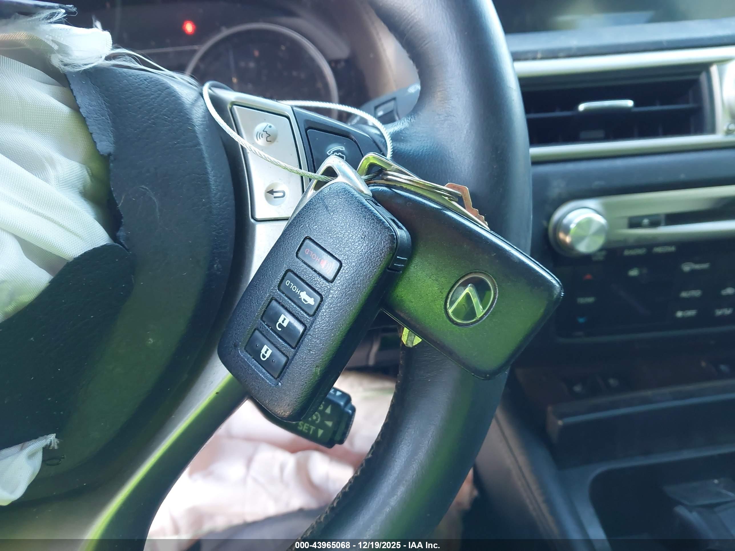 LEXUS GS image 11
