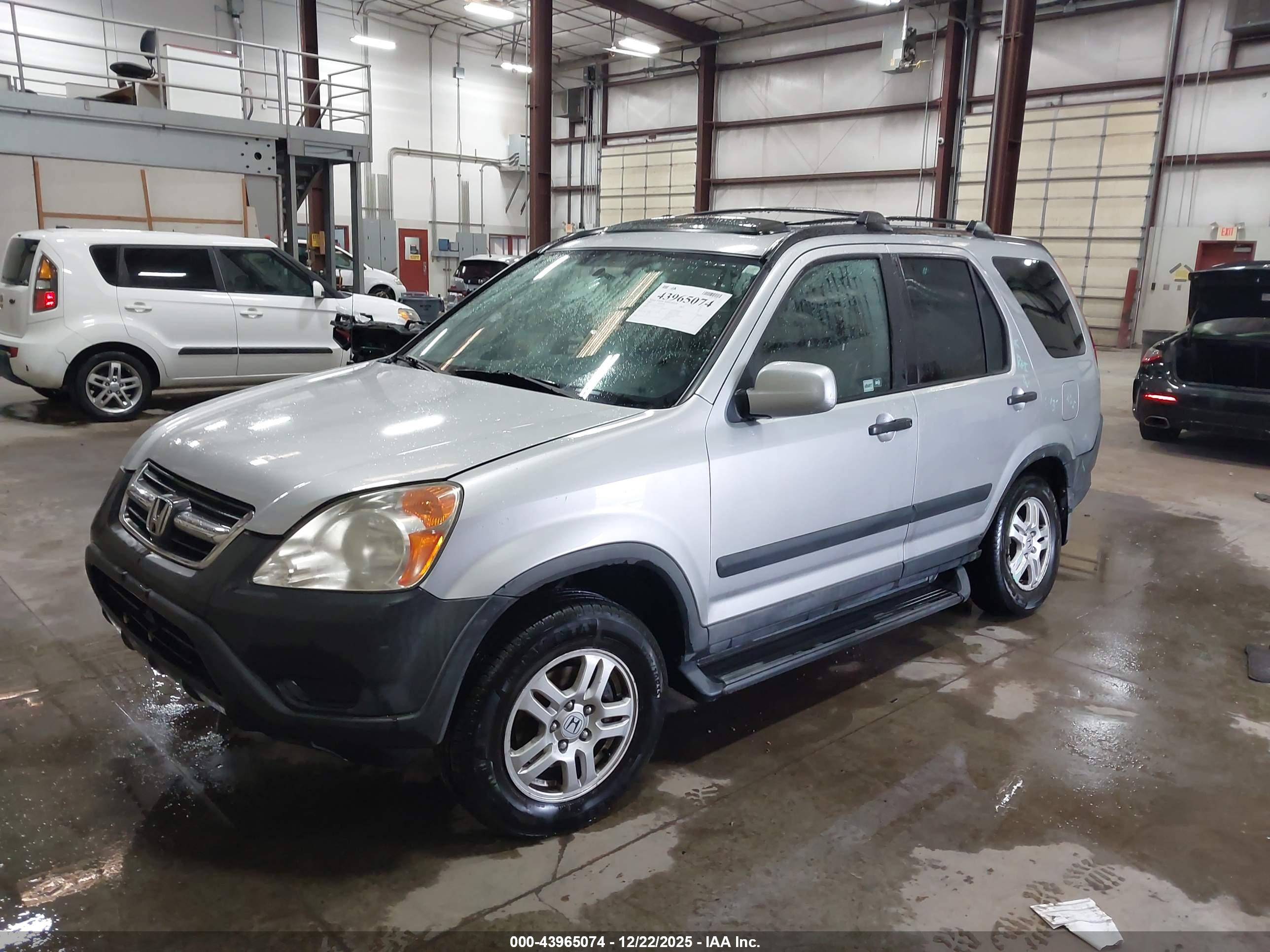 HONDA CR-V image 2