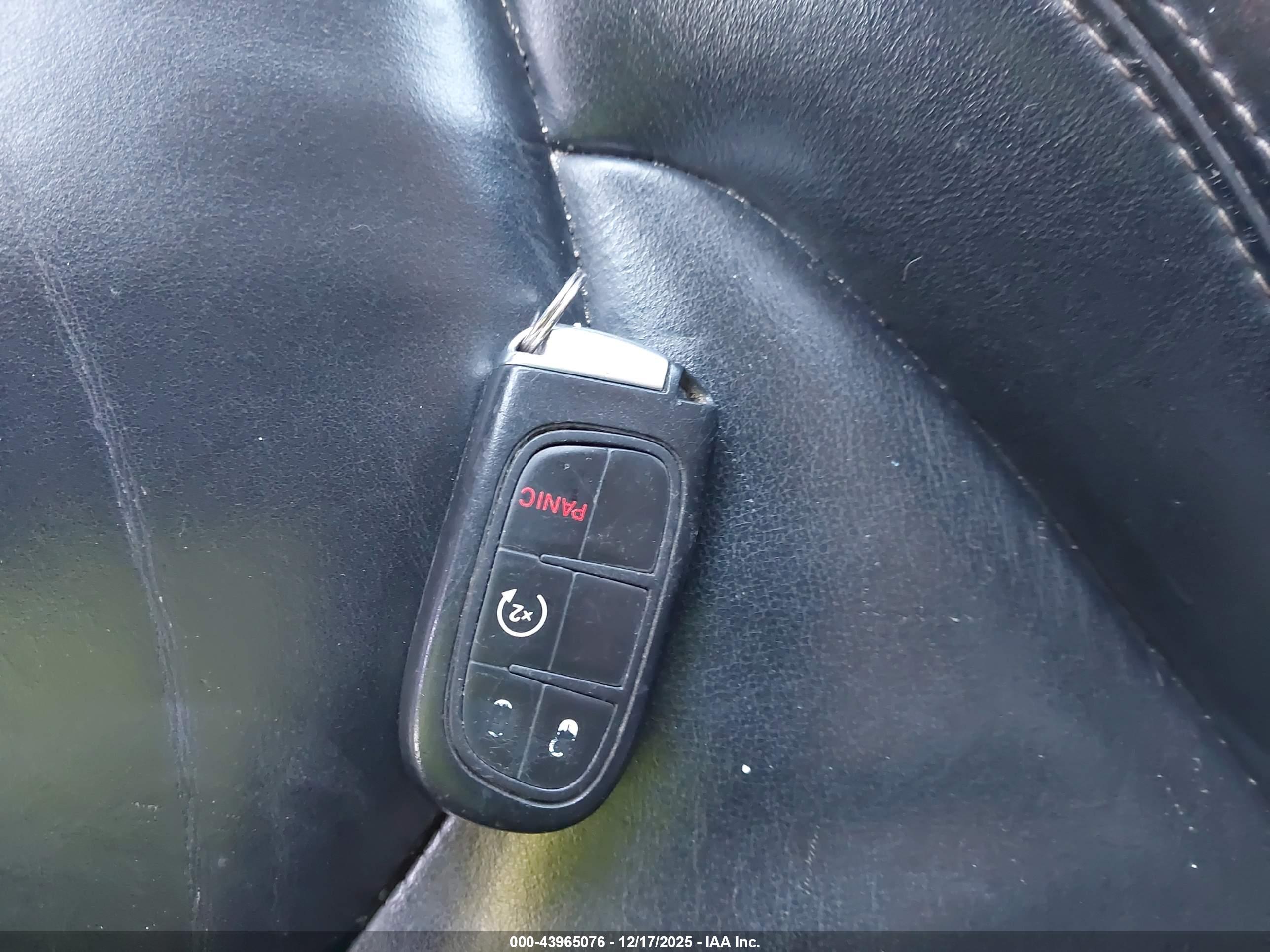 JEEP CHEROKEE image 11