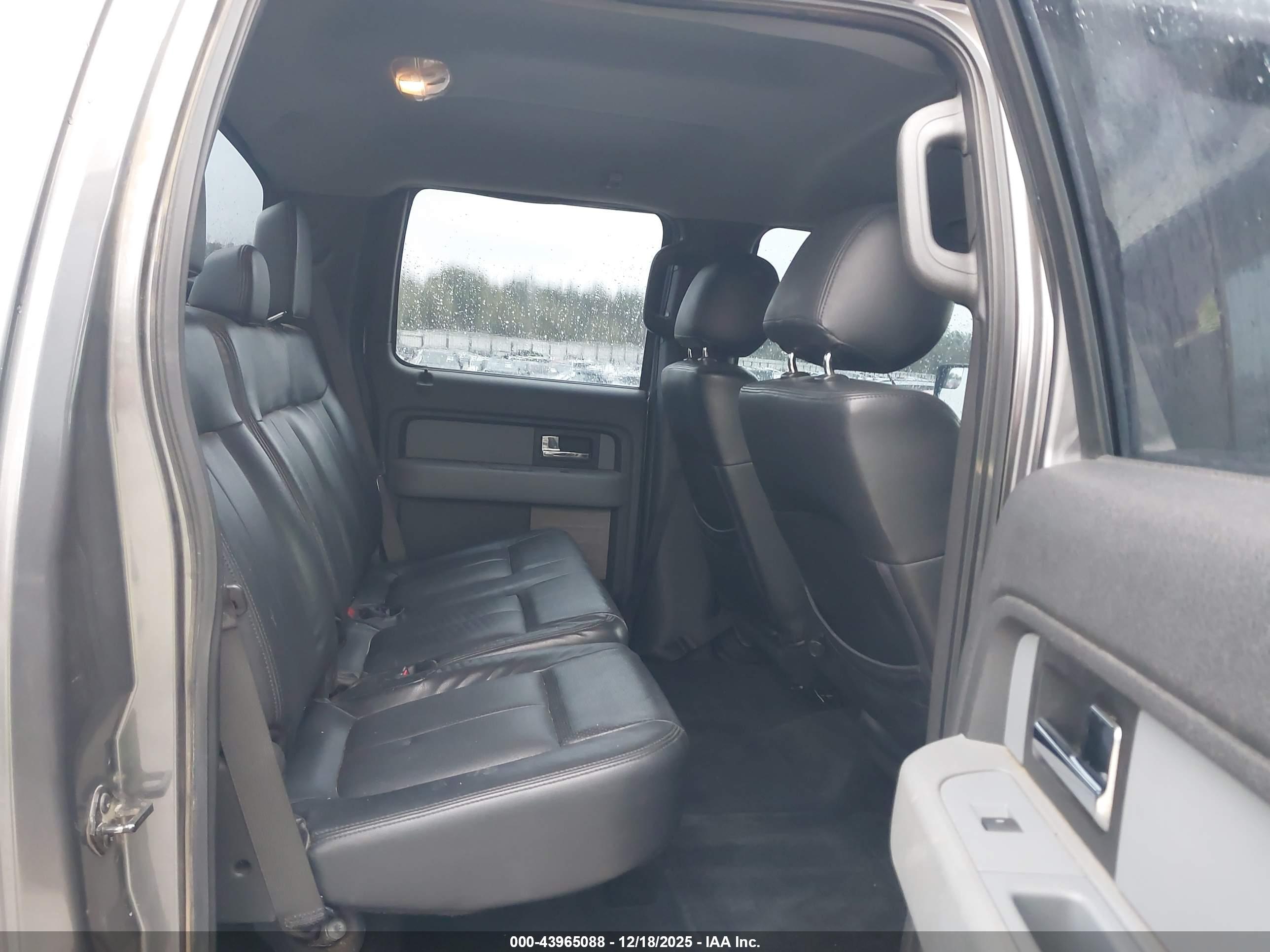 FORD F-150 image 8