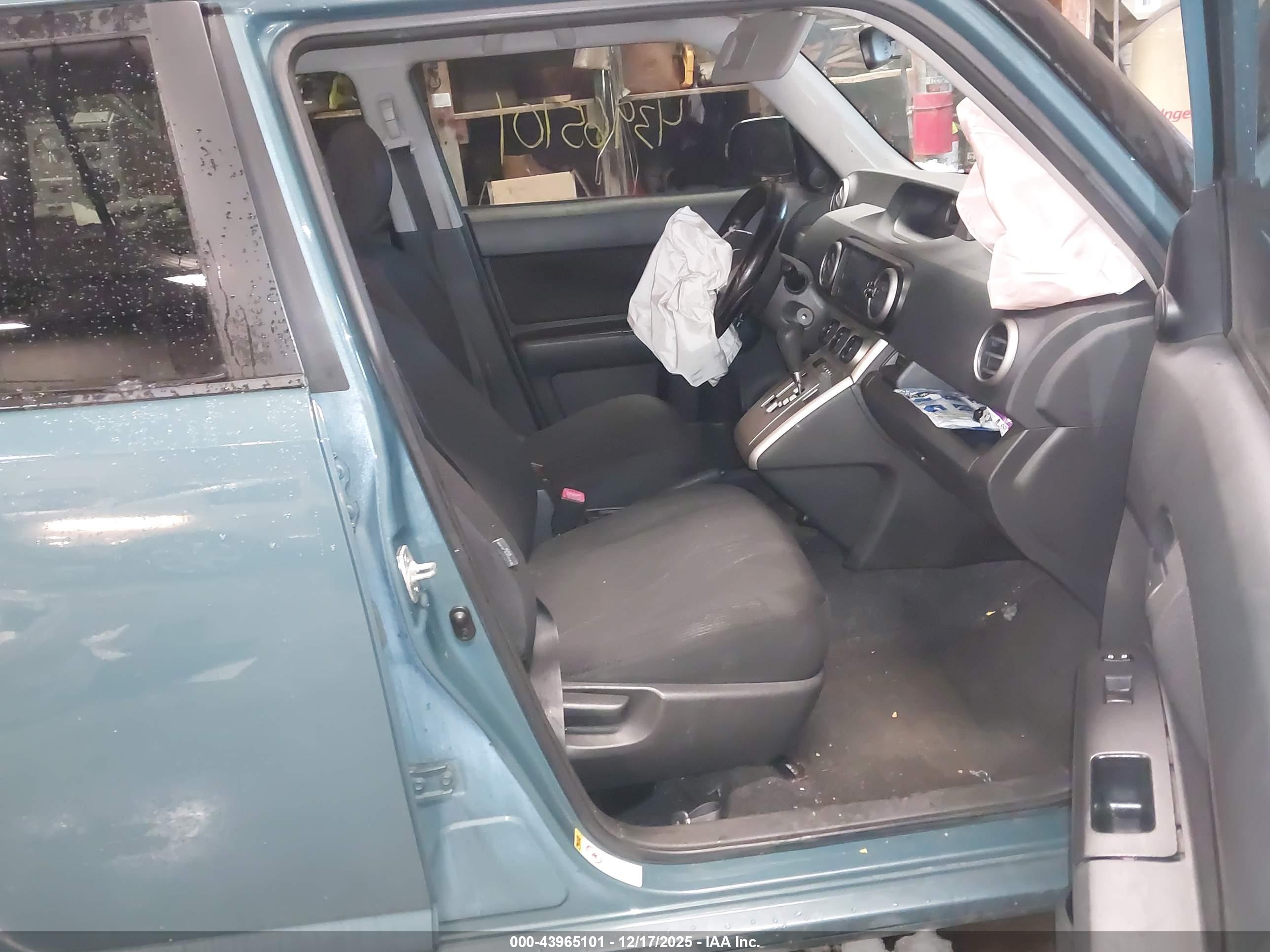 SCION XB image 5