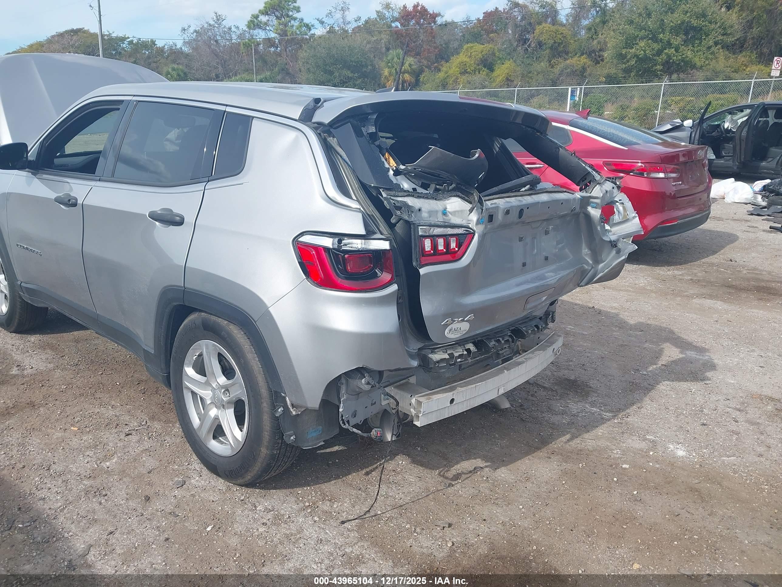 JEEP COMPASS image 6
