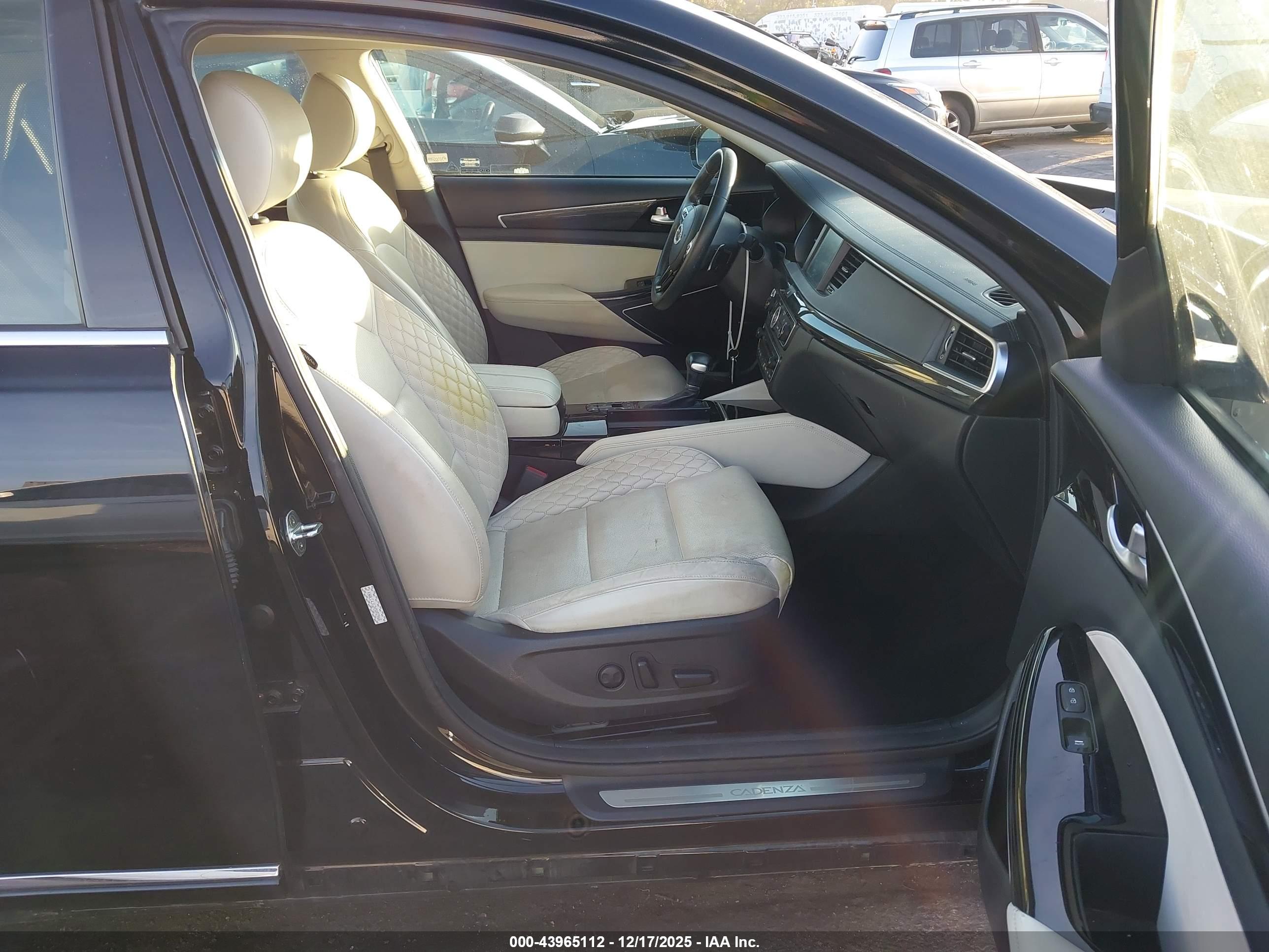 KIA CADENZA image 5