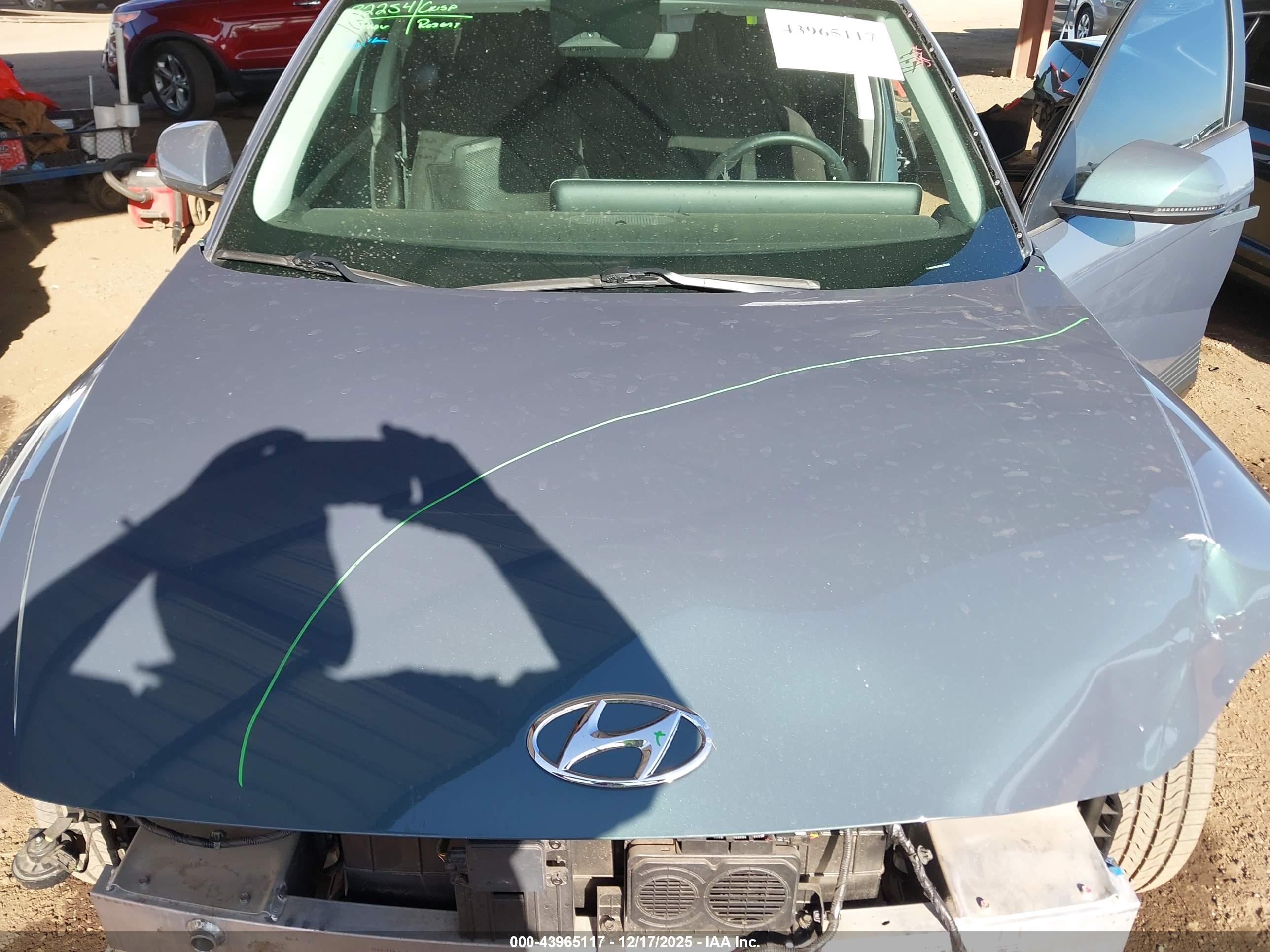 HYUNDAI IONIQ image 10
