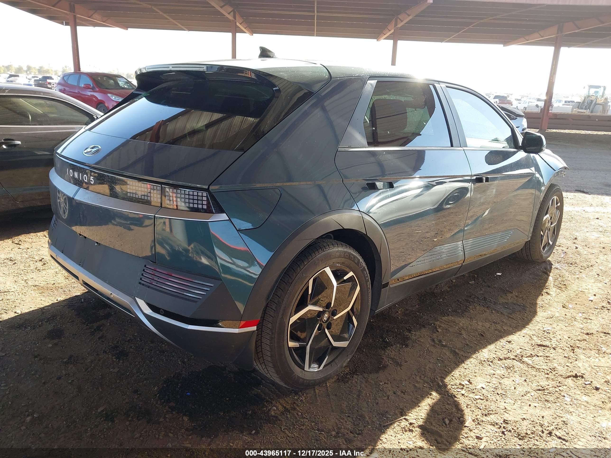 HYUNDAI IONIQ image 4