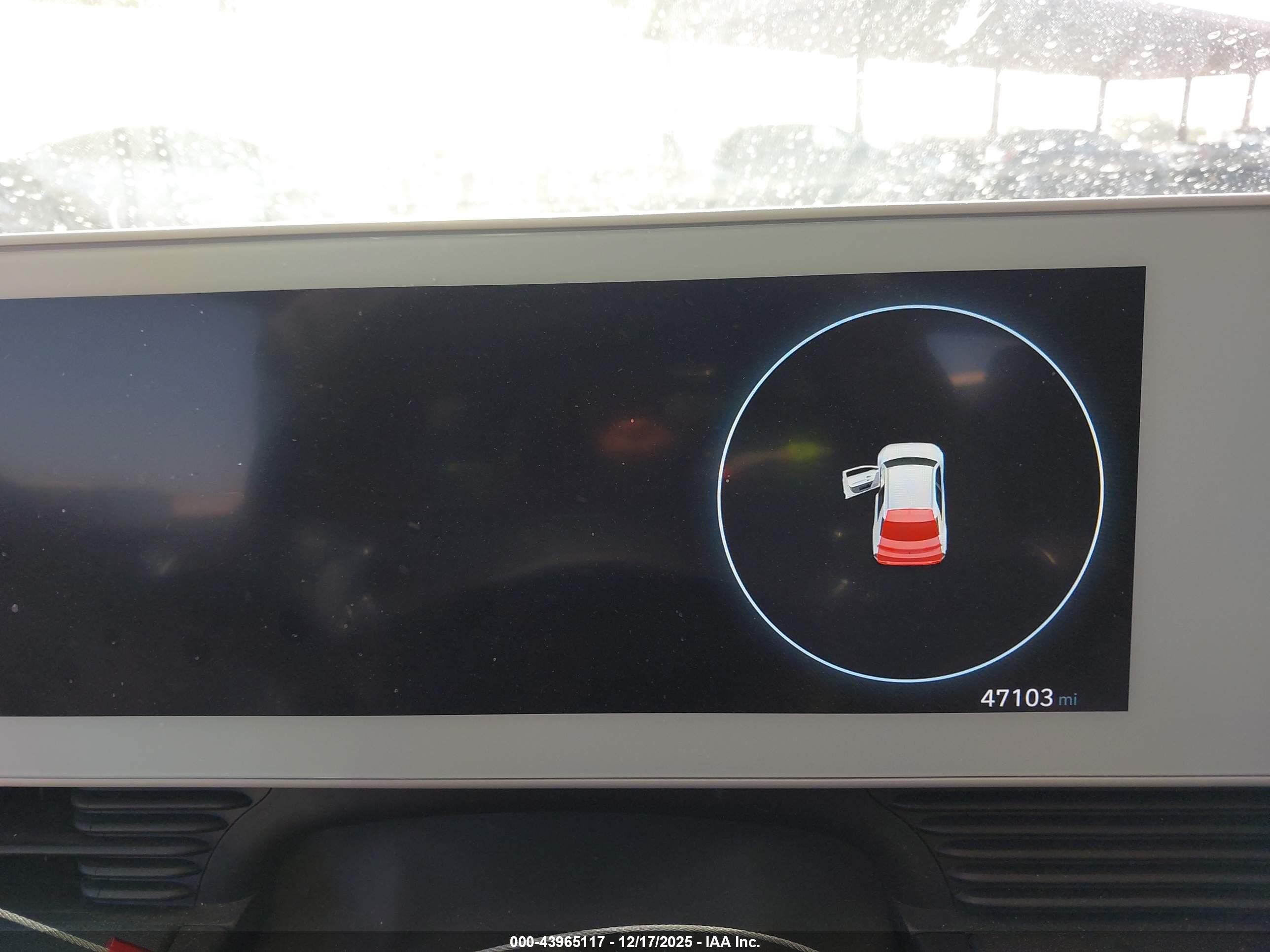 HYUNDAI IONIQ image 7