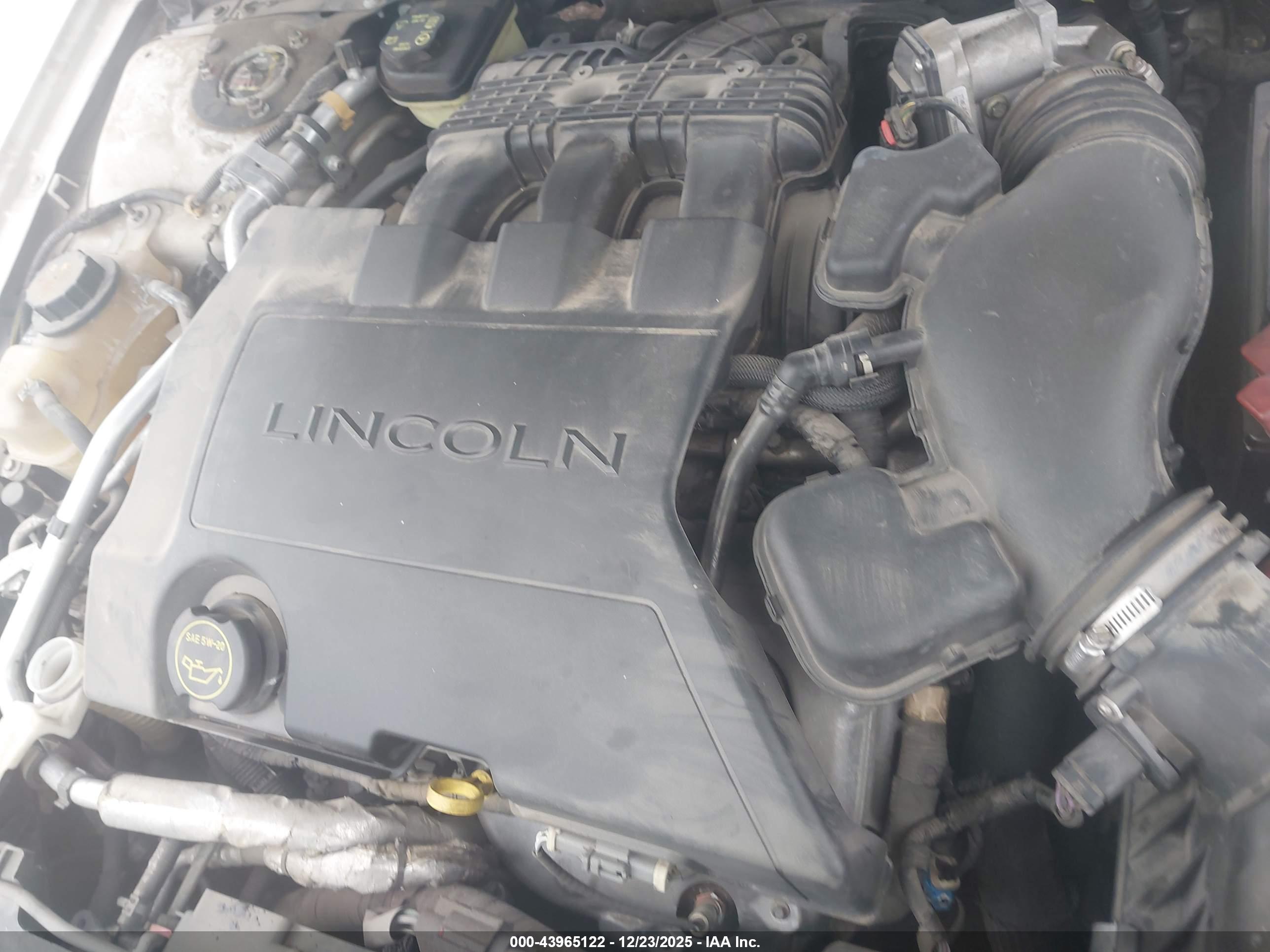 LINCOLN MKZ image 10