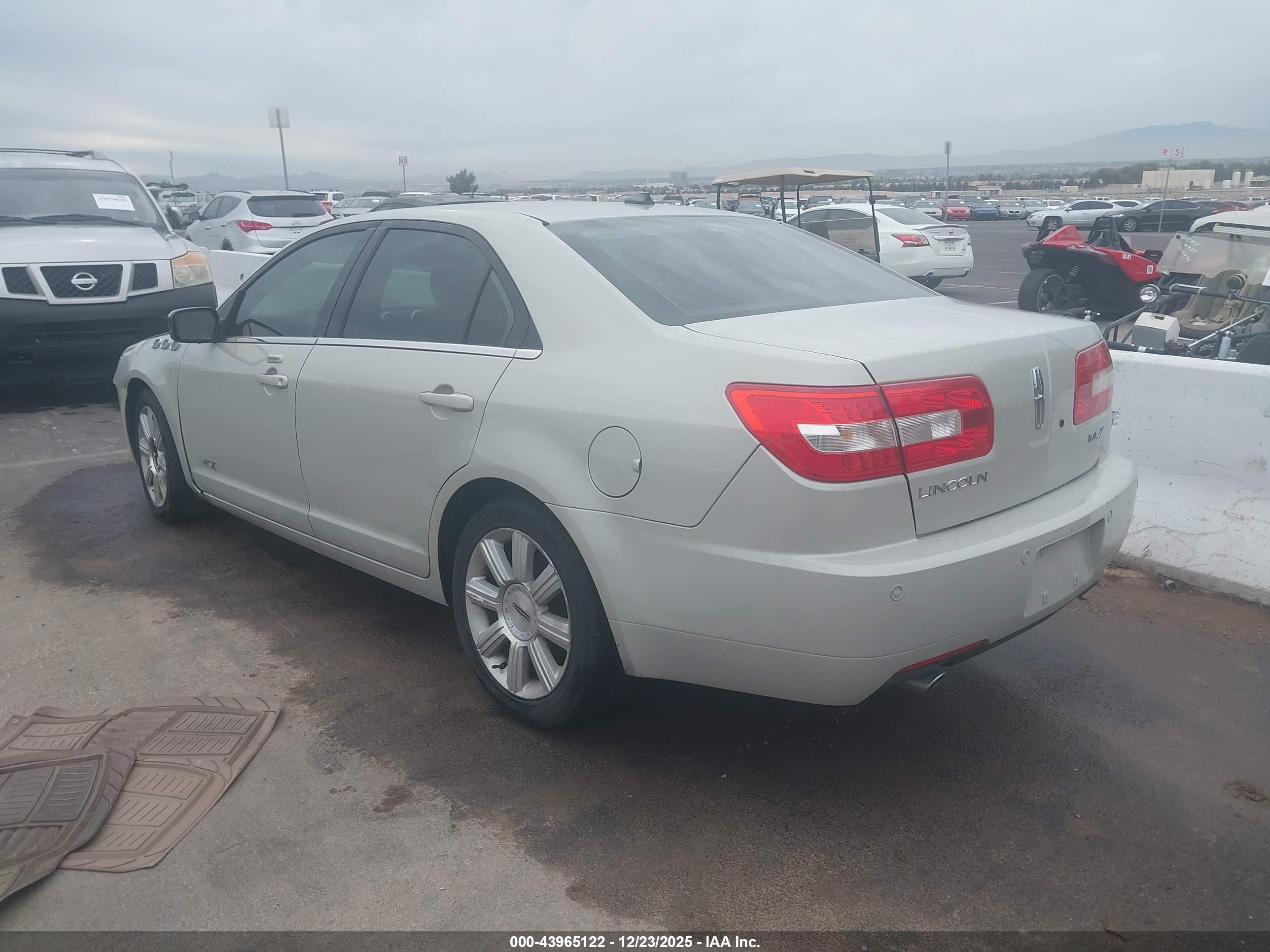 LINCOLN MKZ image 3