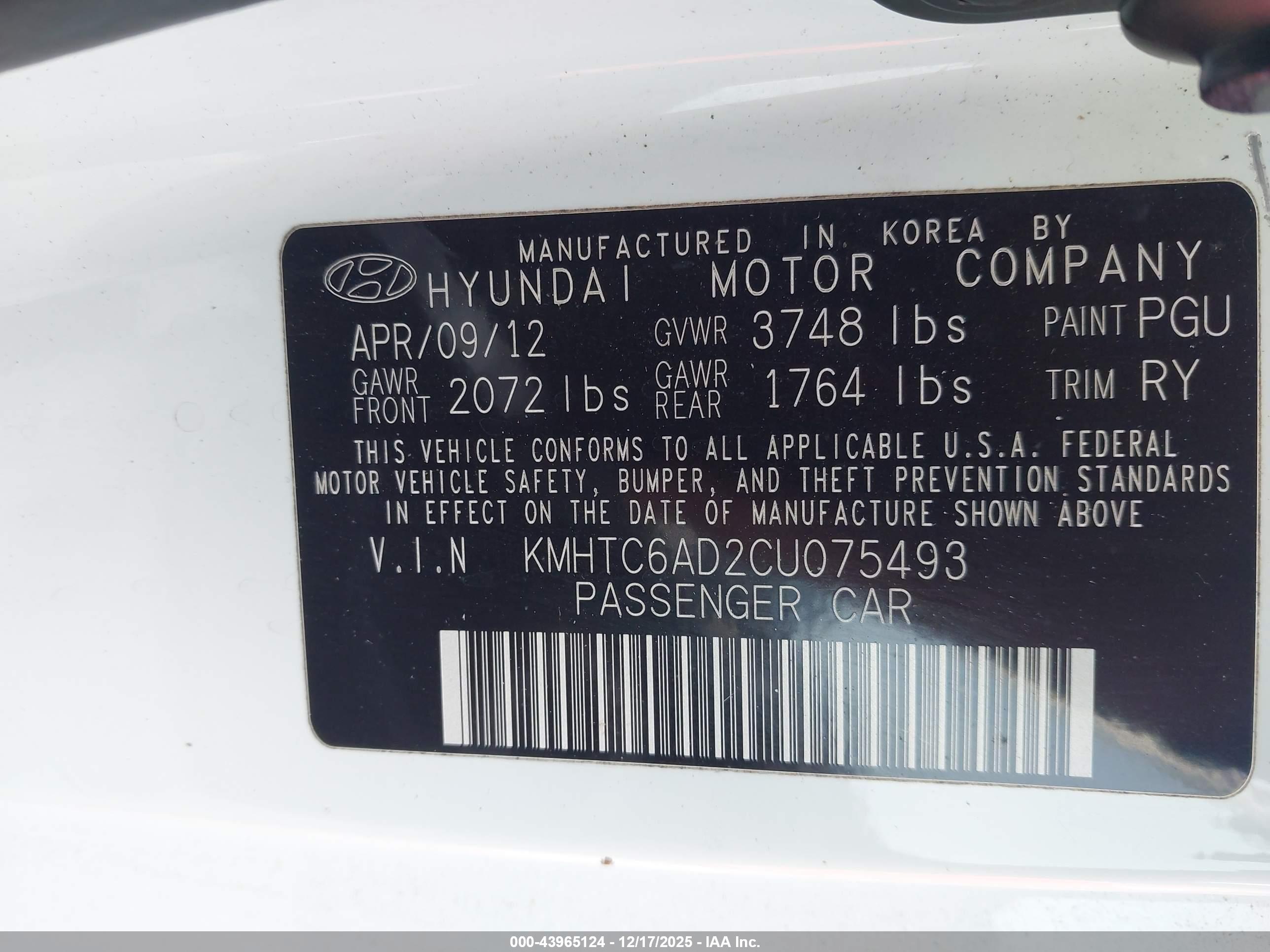 HYUNDAI VELOSTER image 9