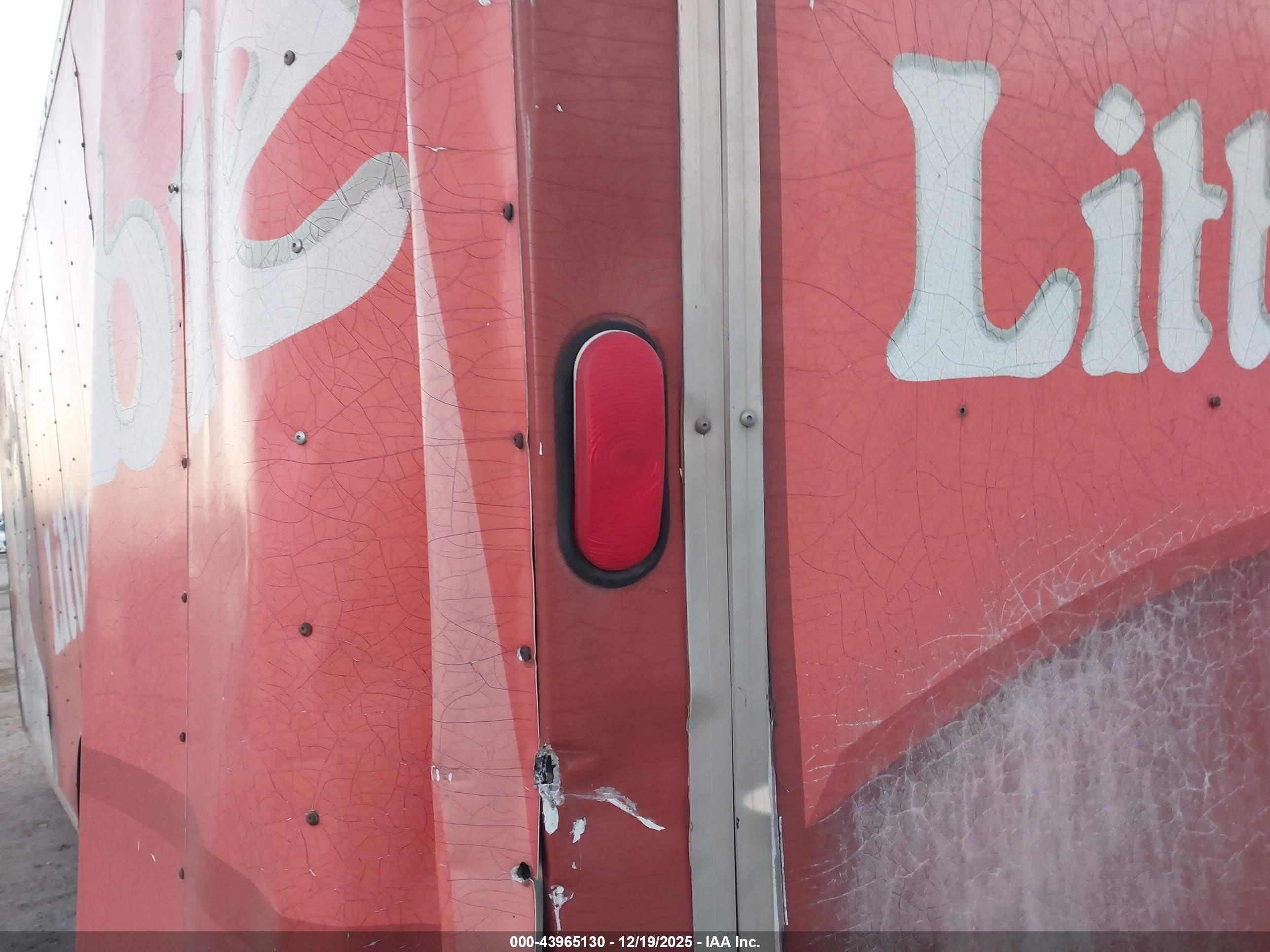LIMI TRAILER image 7