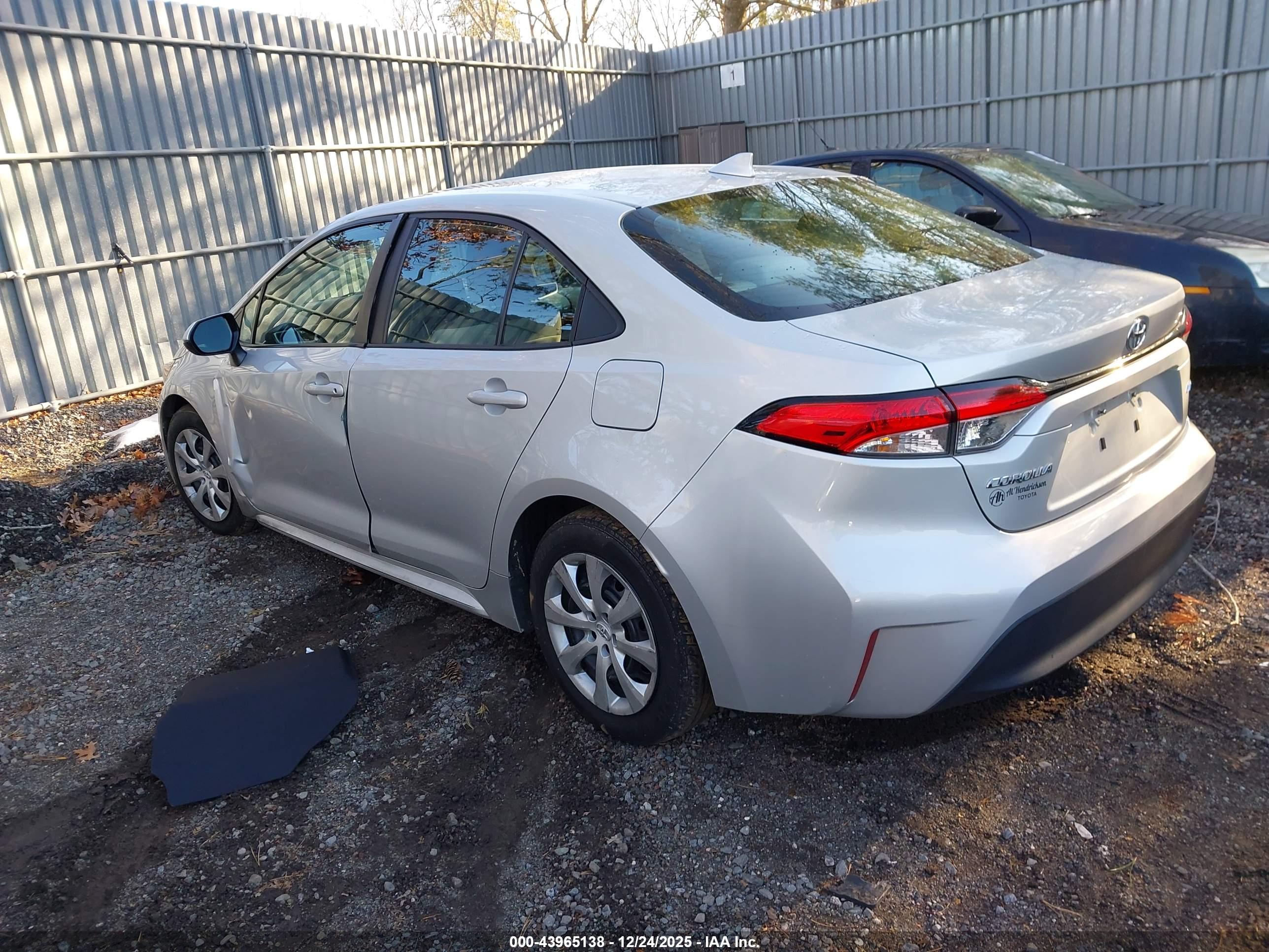 TOYOTA COROLLA image 3
