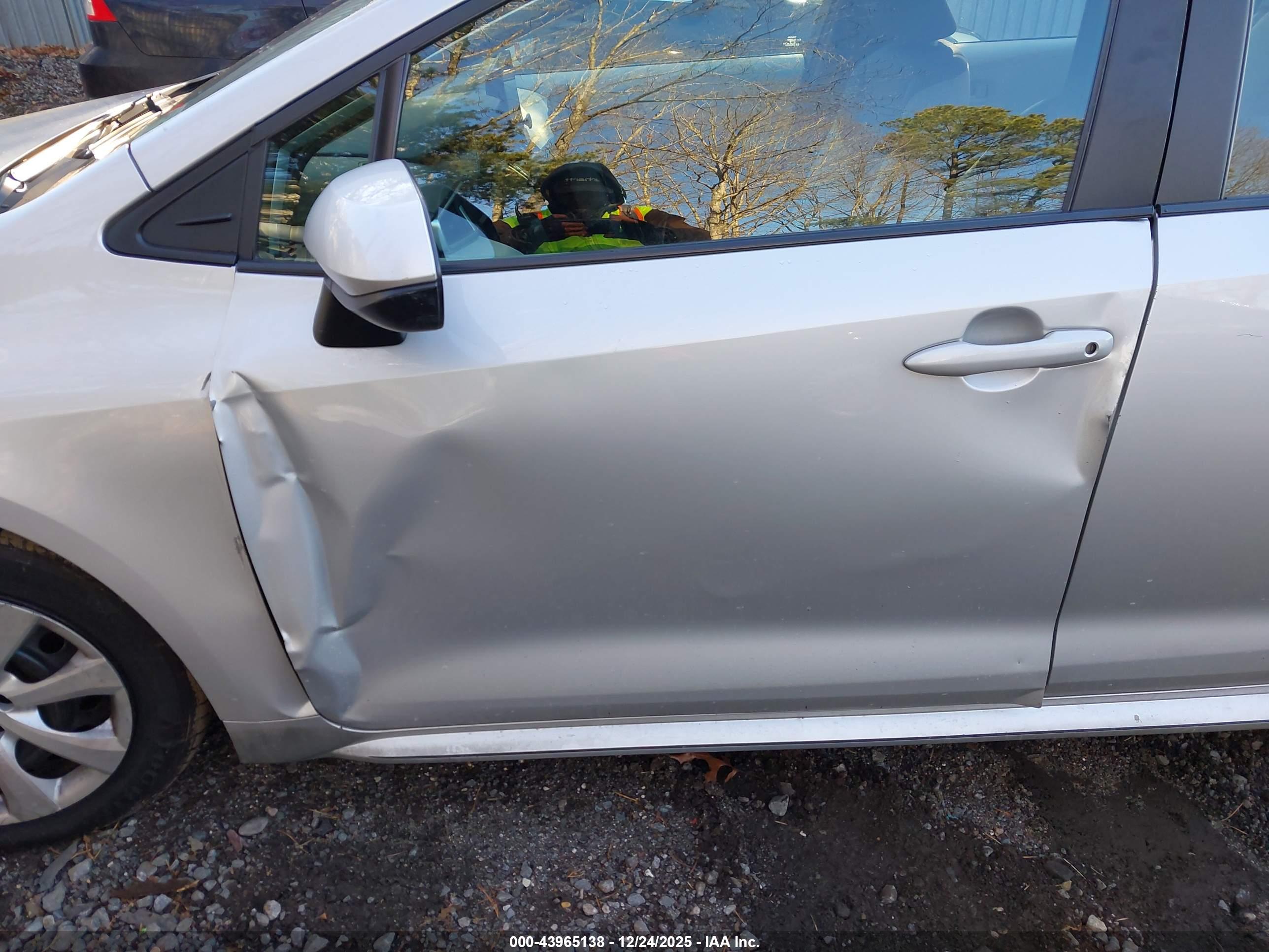 TOYOTA COROLLA image 6