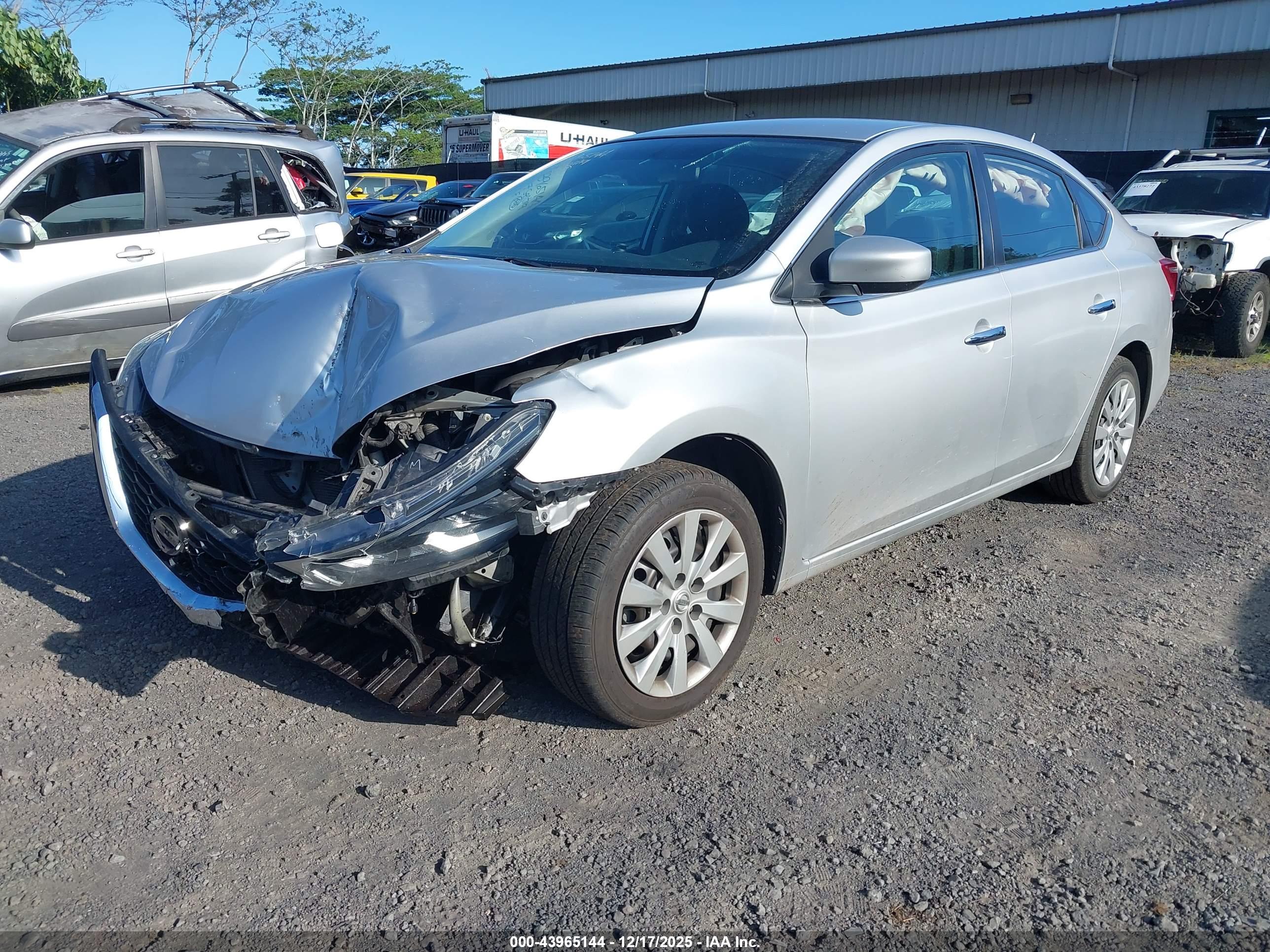 NISSAN SENTRA image 2