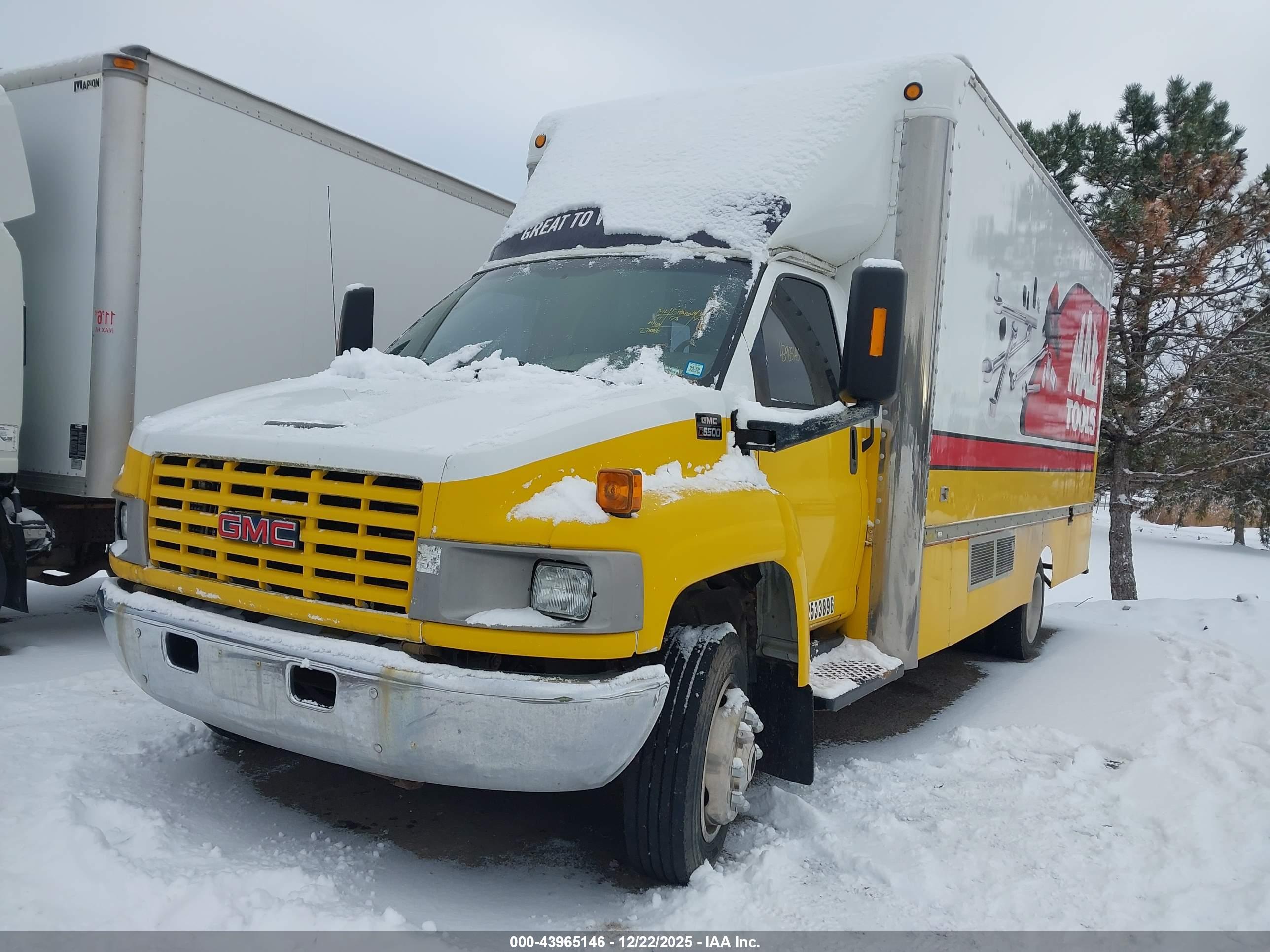GMC TC5500 image 2