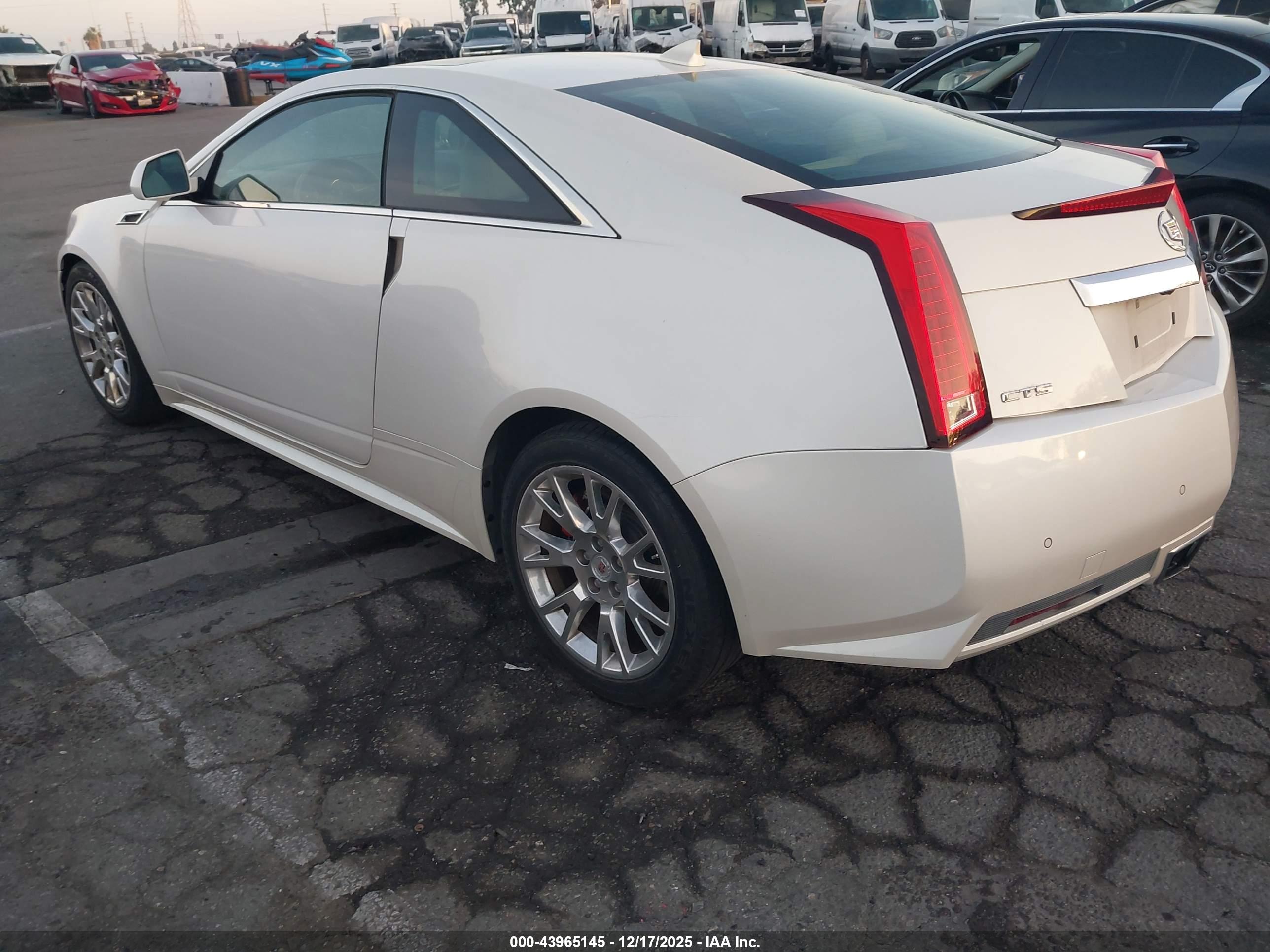 CADILLAC CTS image 3