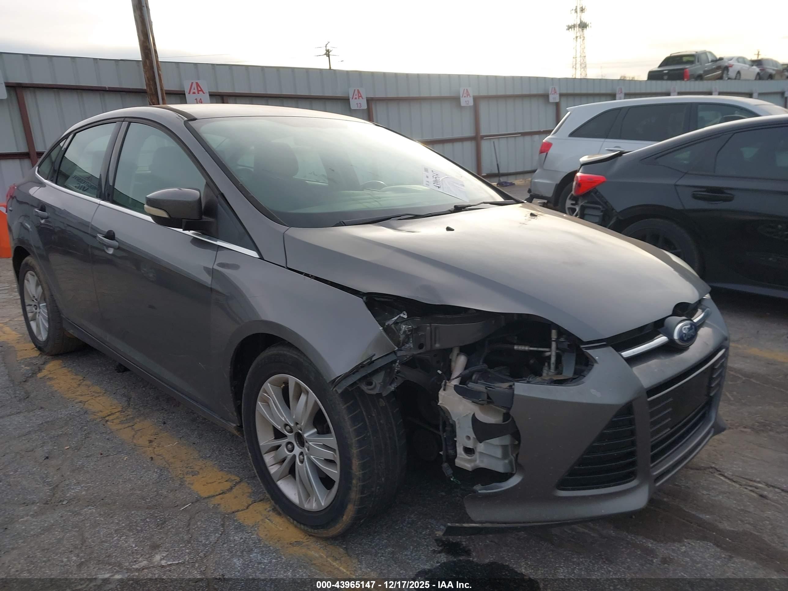 FORD FOCUS image 6