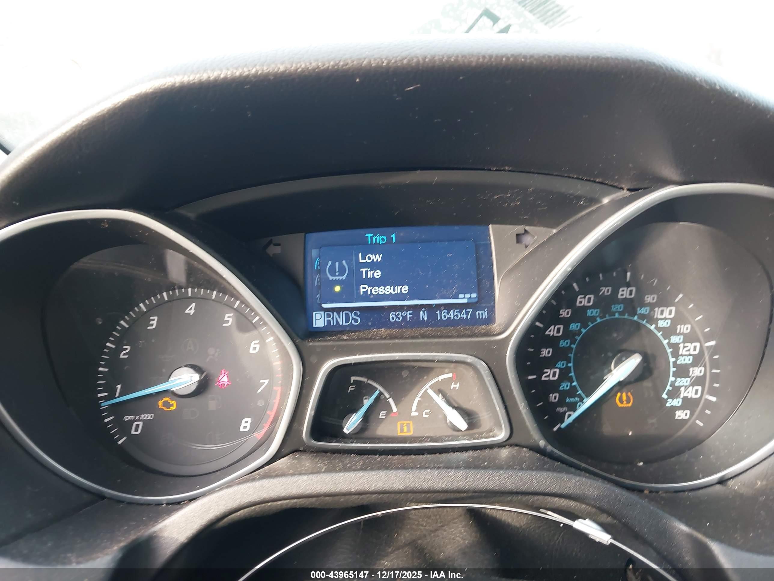 FORD FOCUS image 7