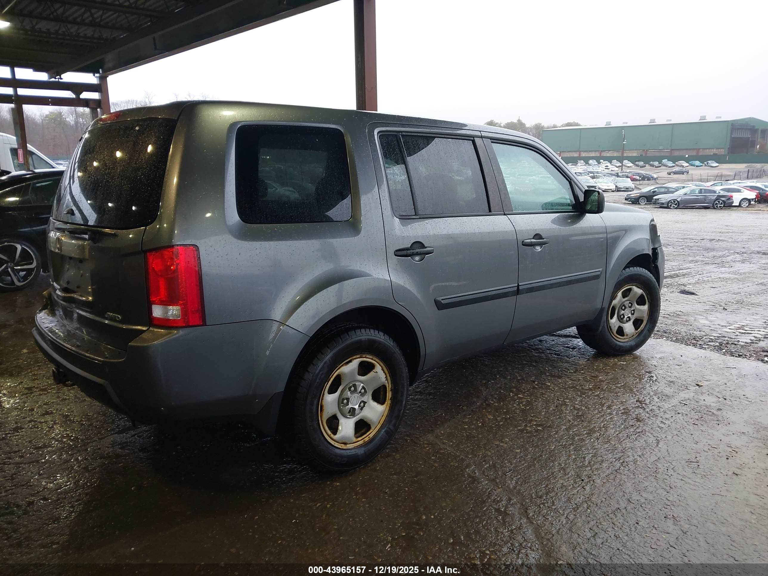 HONDA PILOT image 4
