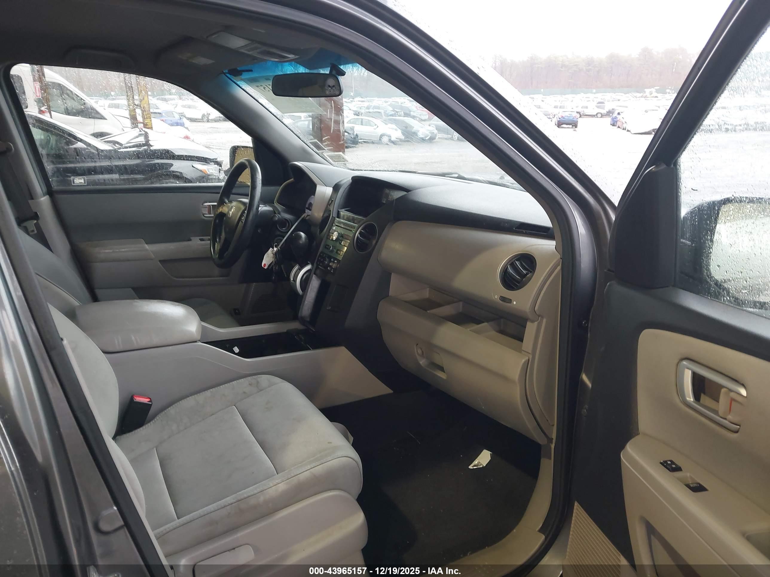 HONDA PILOT image 5
