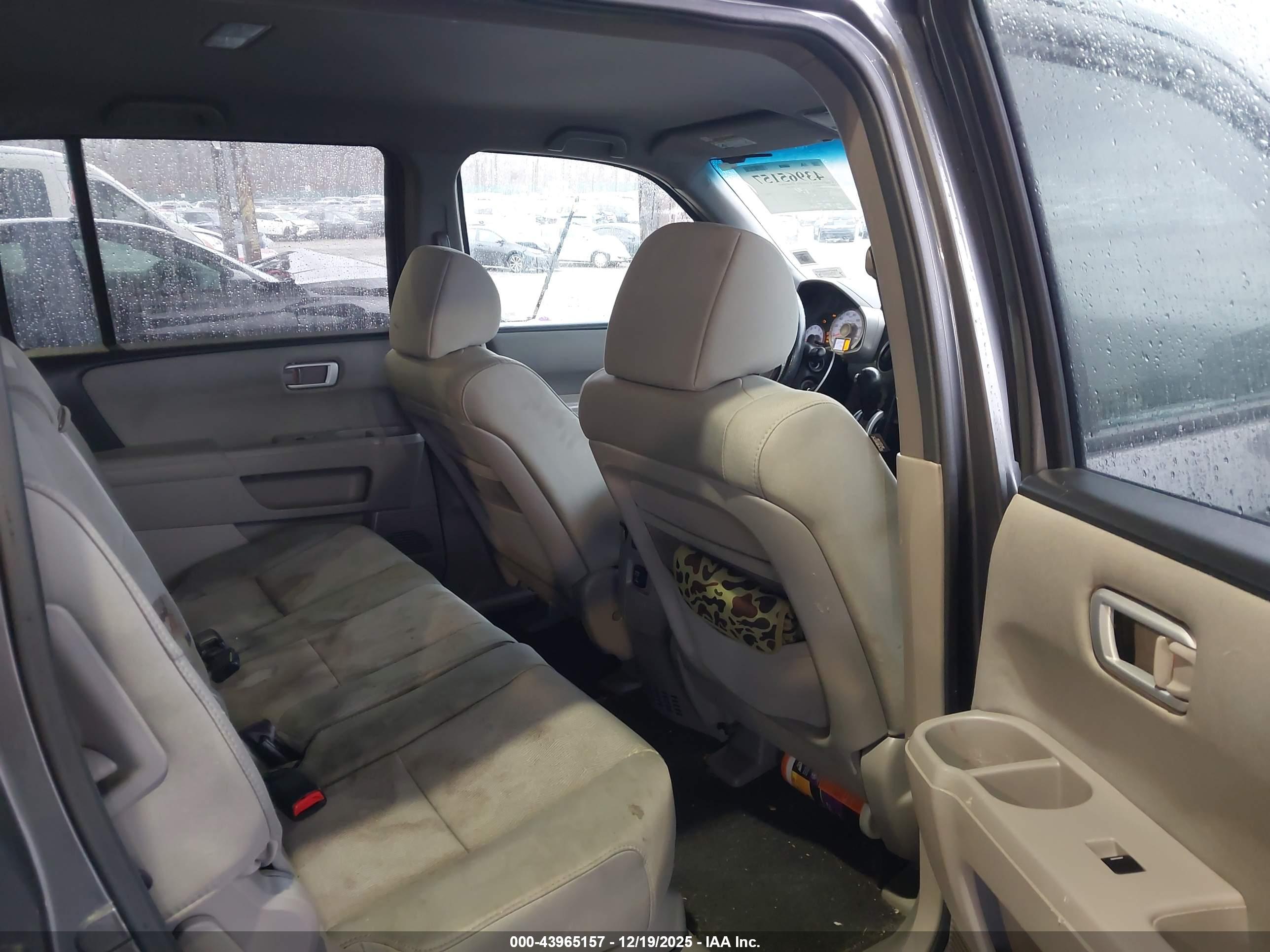 HONDA PILOT image 8