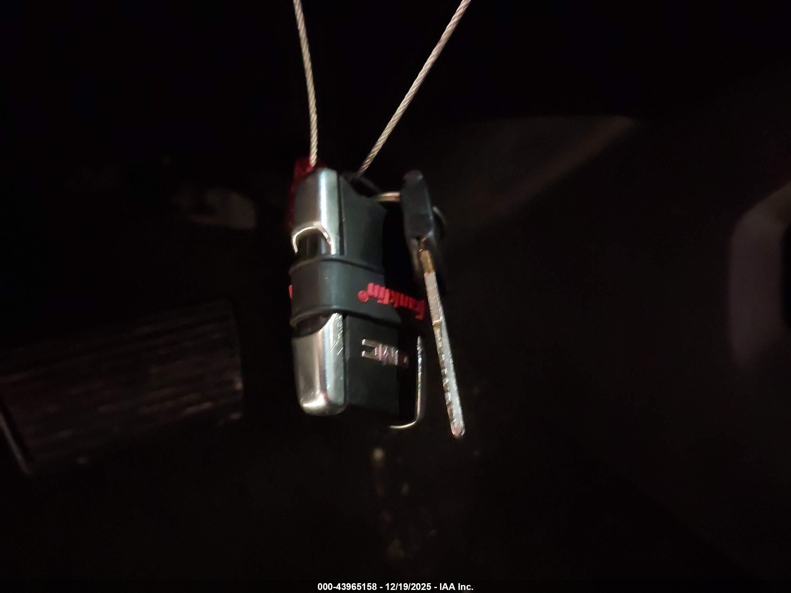 GMC SIERRA image 11