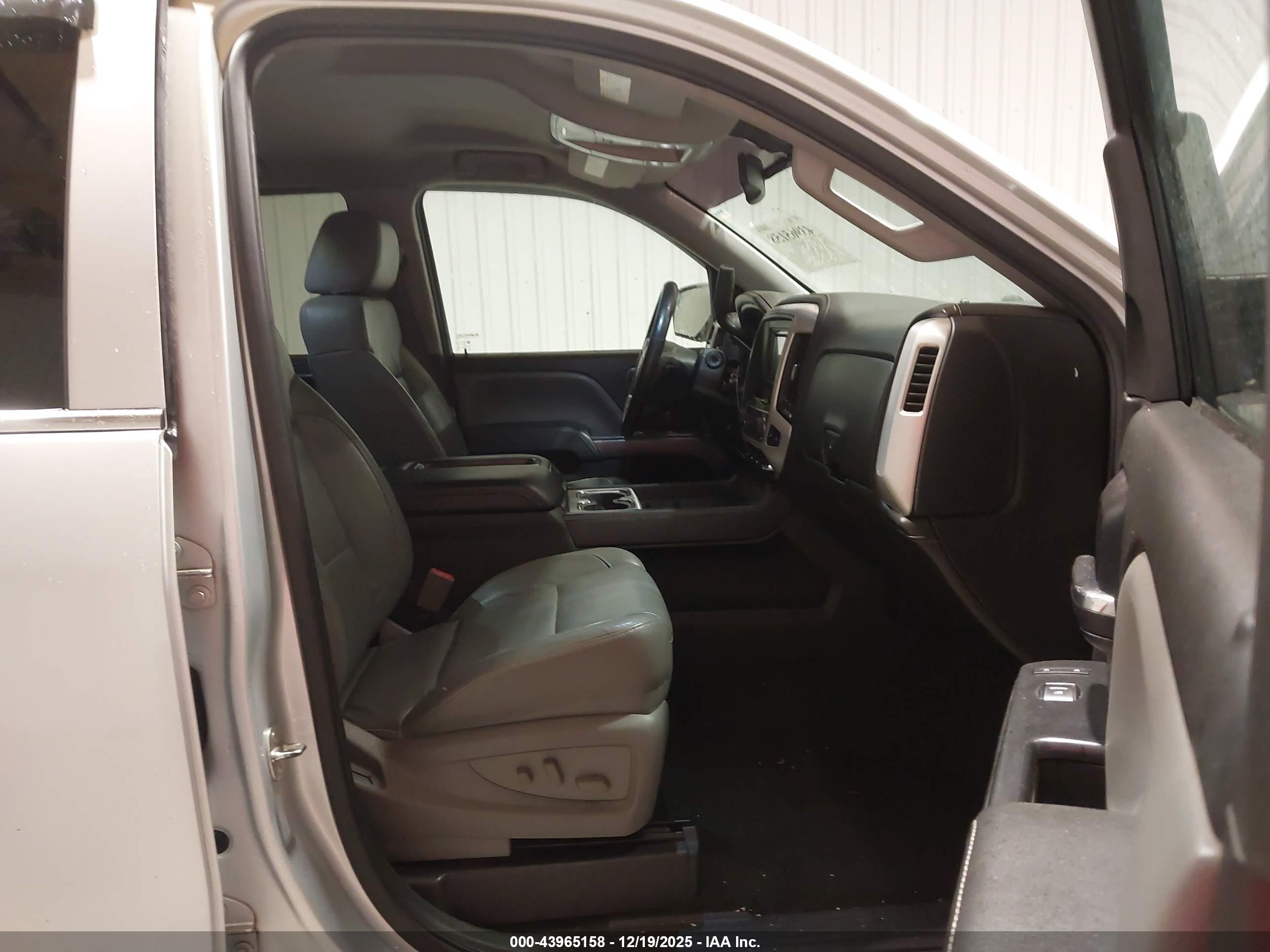 GMC SIERRA image 5