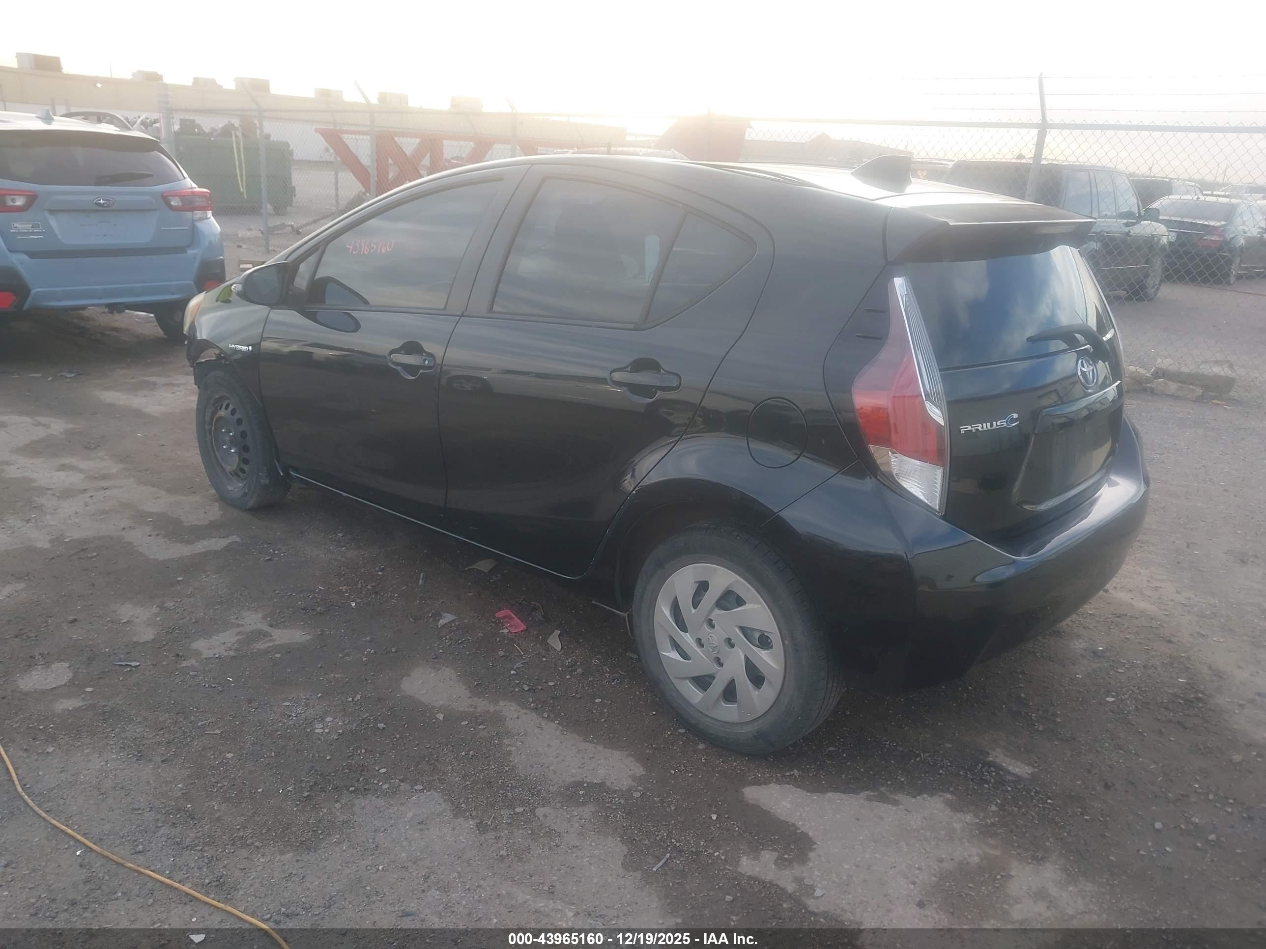 TOYOTA PRIUS image 3