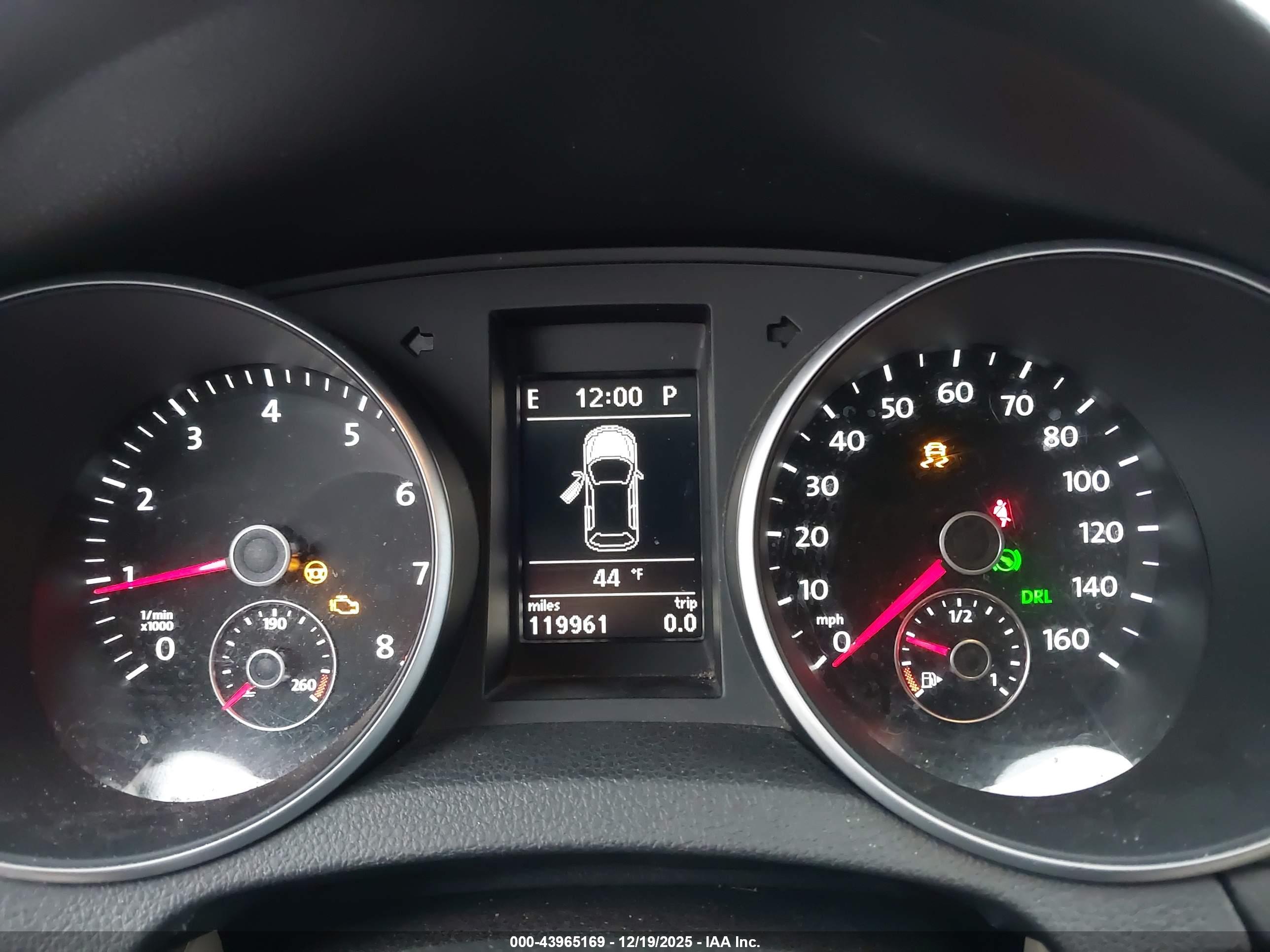 VOLKSWAGEN JETTA image 7