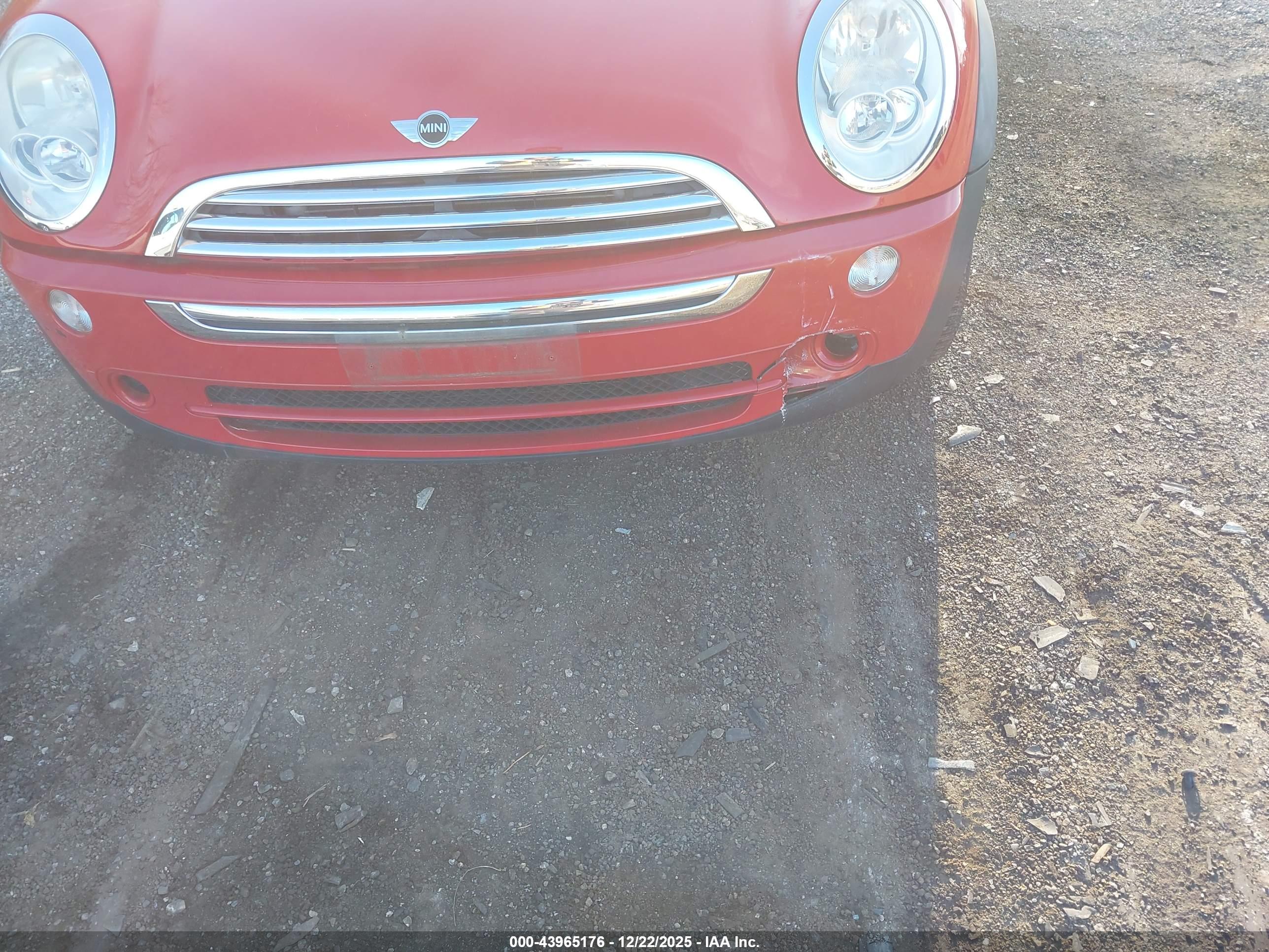MINI COOPER image 6