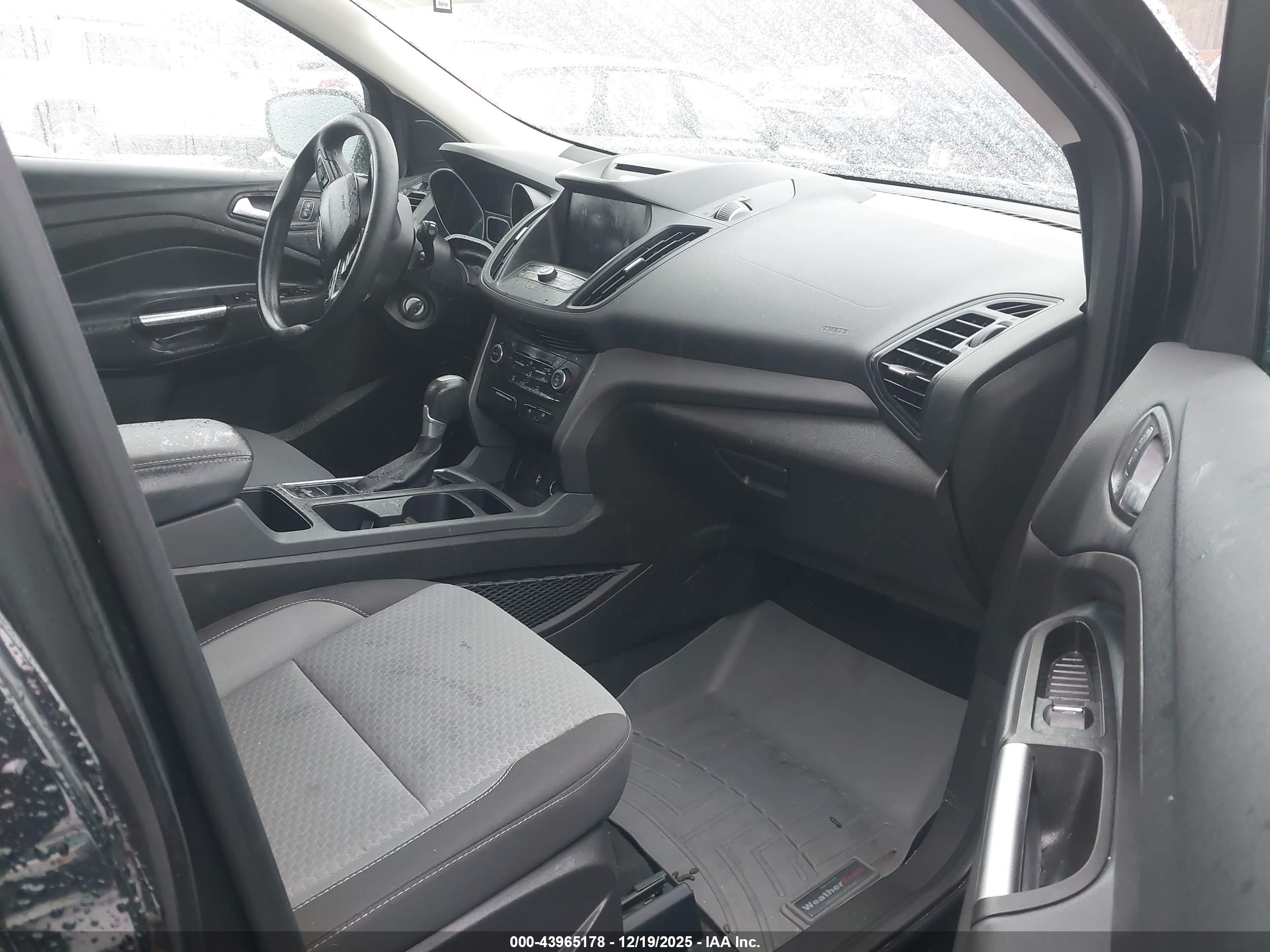 FORD ESCAPE image 5