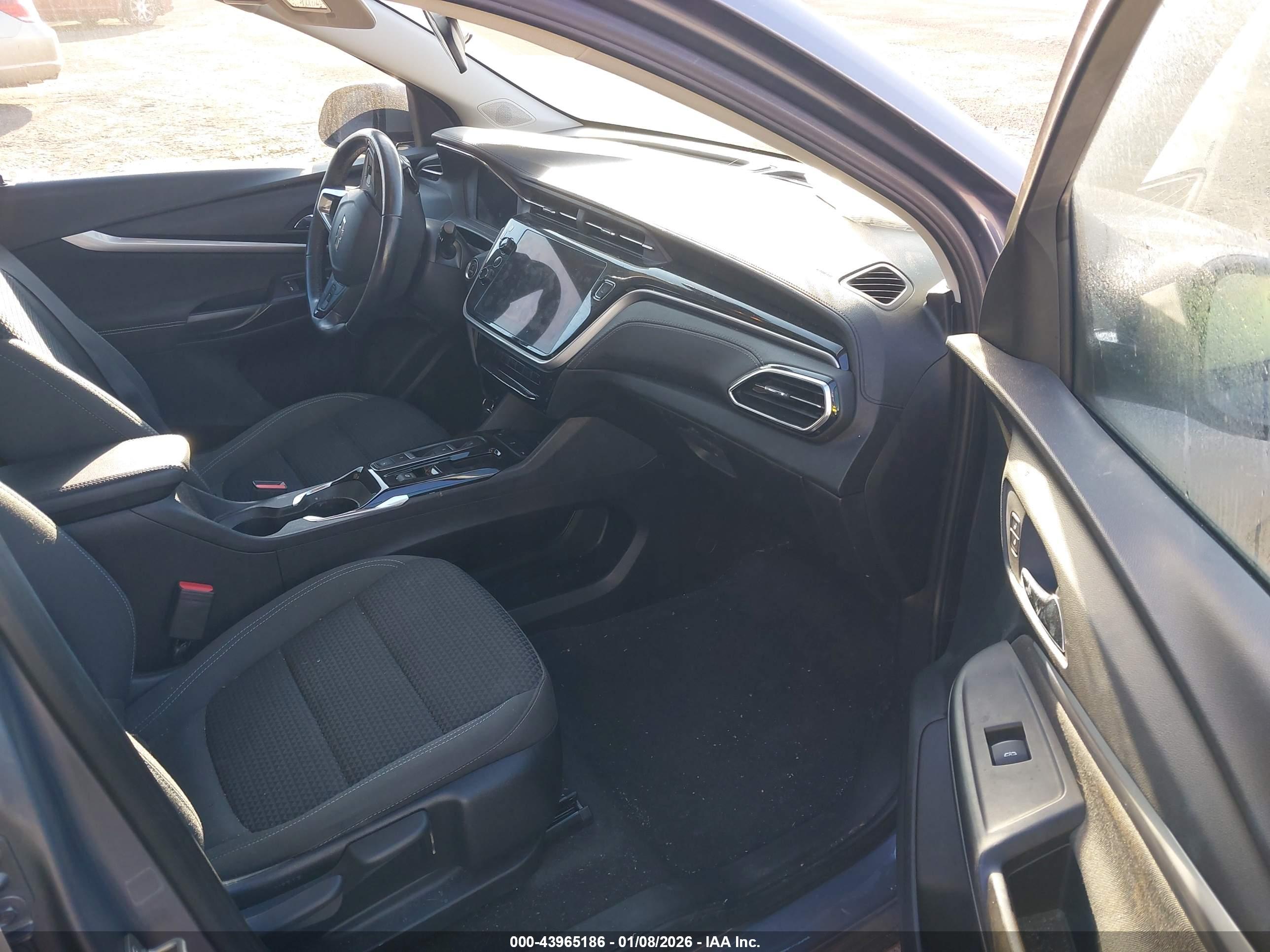CHEVROLET BOLT image 5