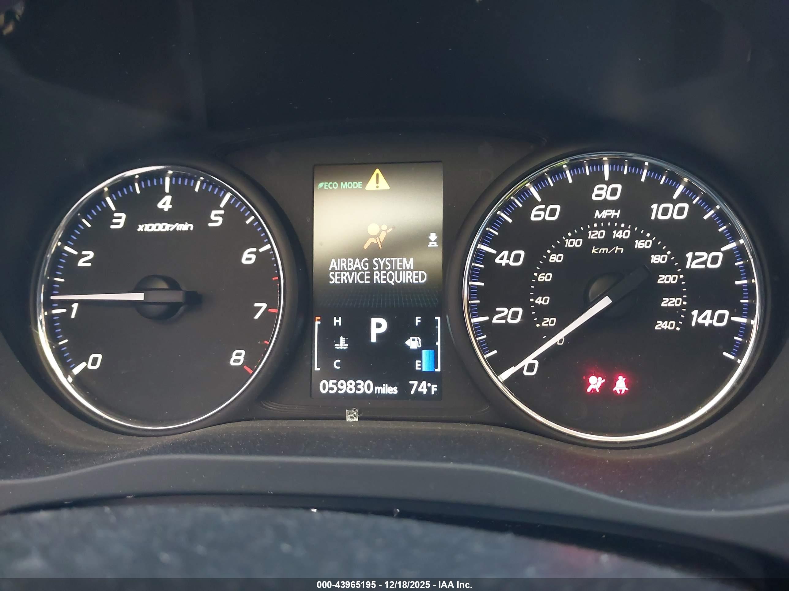 MITSUBISHI OUTLANDER image 7